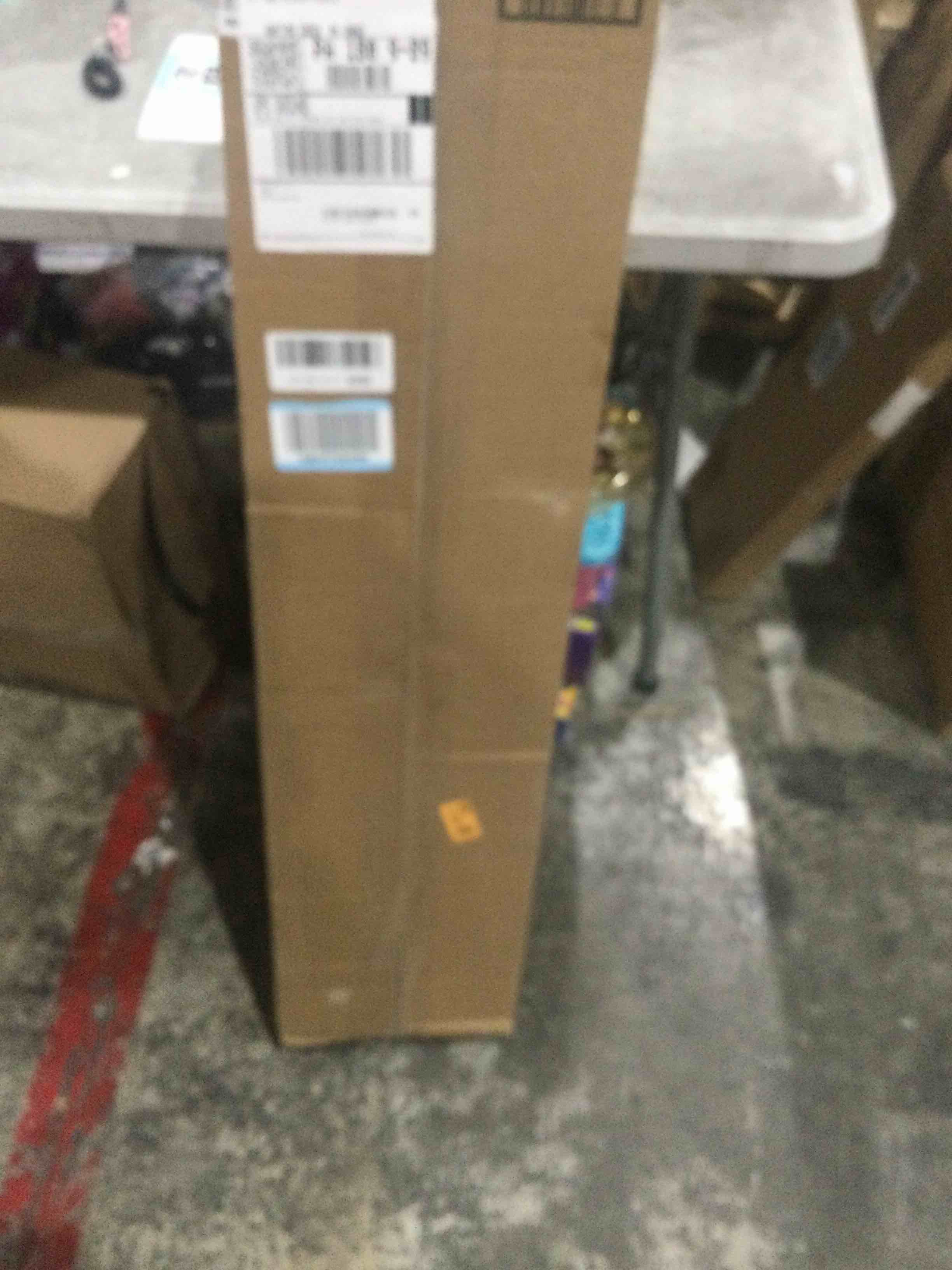 https://s3.amazonaws.com/lotting-images-prod/bidfta/TEA1645290_1751301635171.jpeg