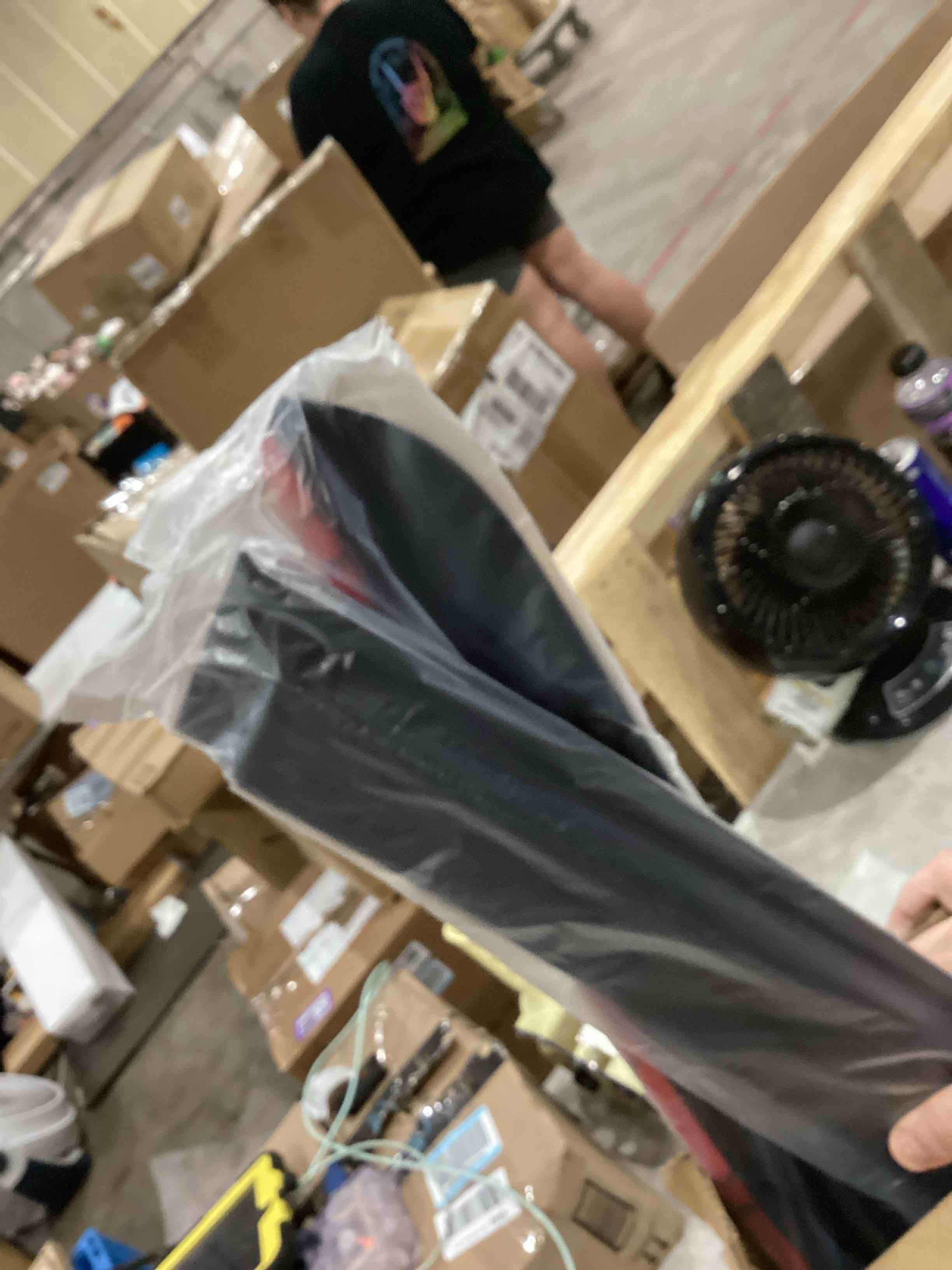 https://s3.amazonaws.com/lotting-images-prod/bidfta/TEA1645296_1751301408345.jpeg