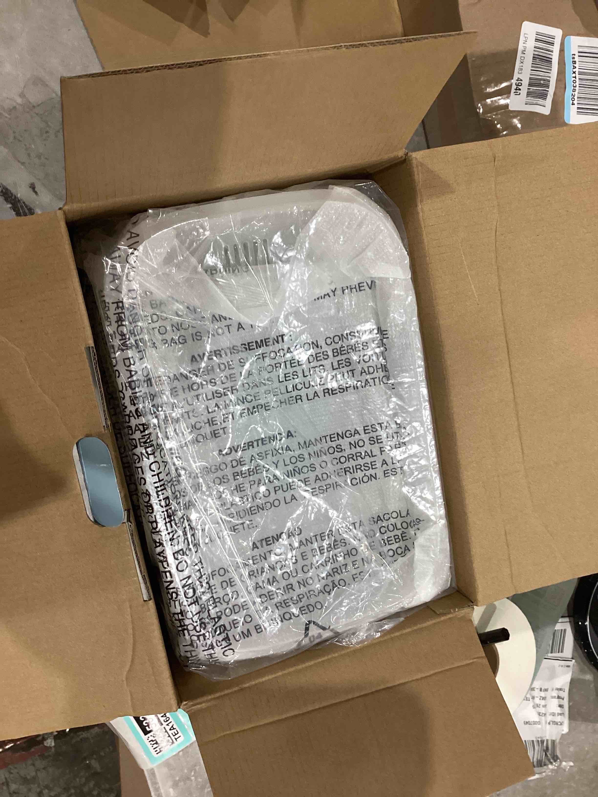 https://s3.amazonaws.com/lotting-images-prod/bidfta/TEA1645337_1751305040843.jpeg