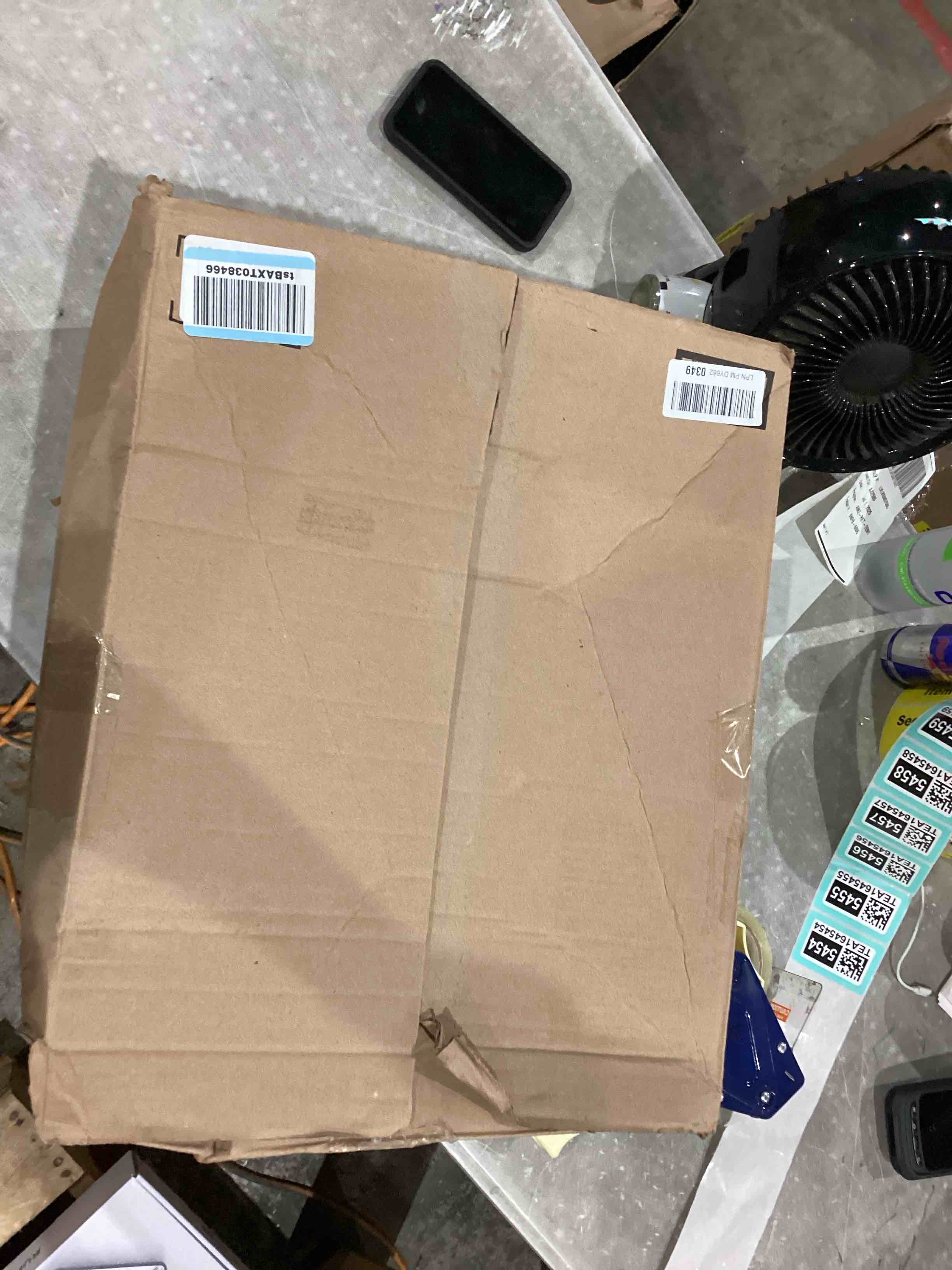 https://s3.amazonaws.com/lotting-images-prod/bidfta/TEA1645454_1751456567277.jpeg