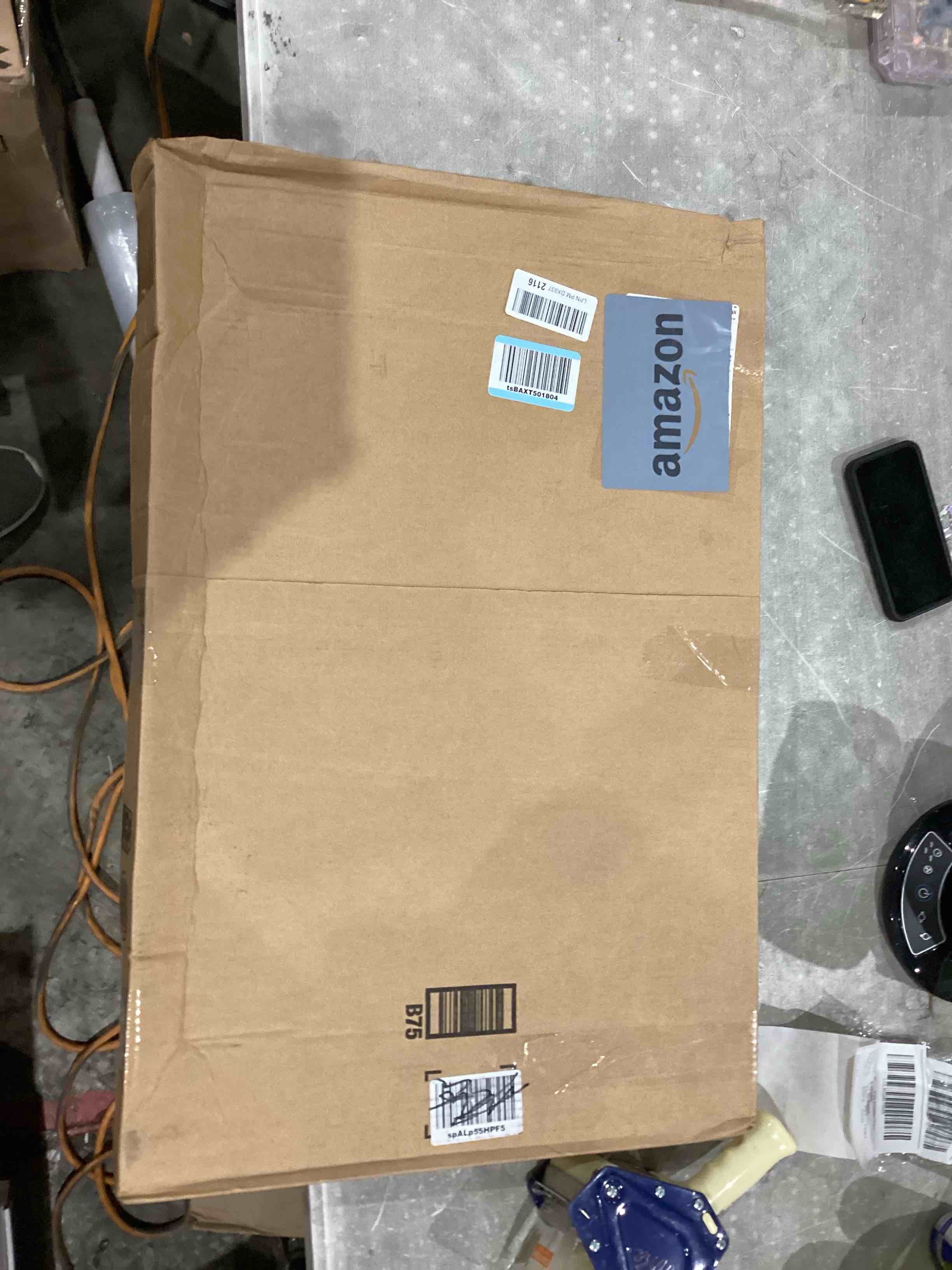 https://s3.amazonaws.com/lotting-images-prod/bidfta/TEA1645458_1751457254337.jpeg