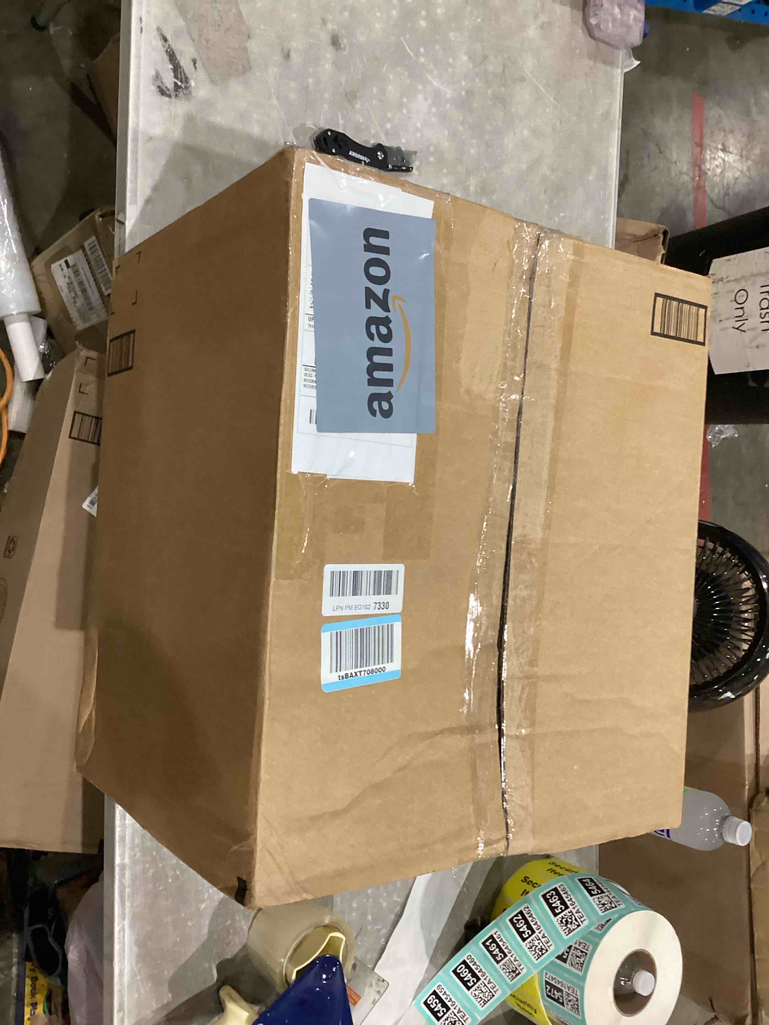 https://s3.amazonaws.com/lotting-images-prod/bidfta/TEA1645459_1751457793046.jpeg
