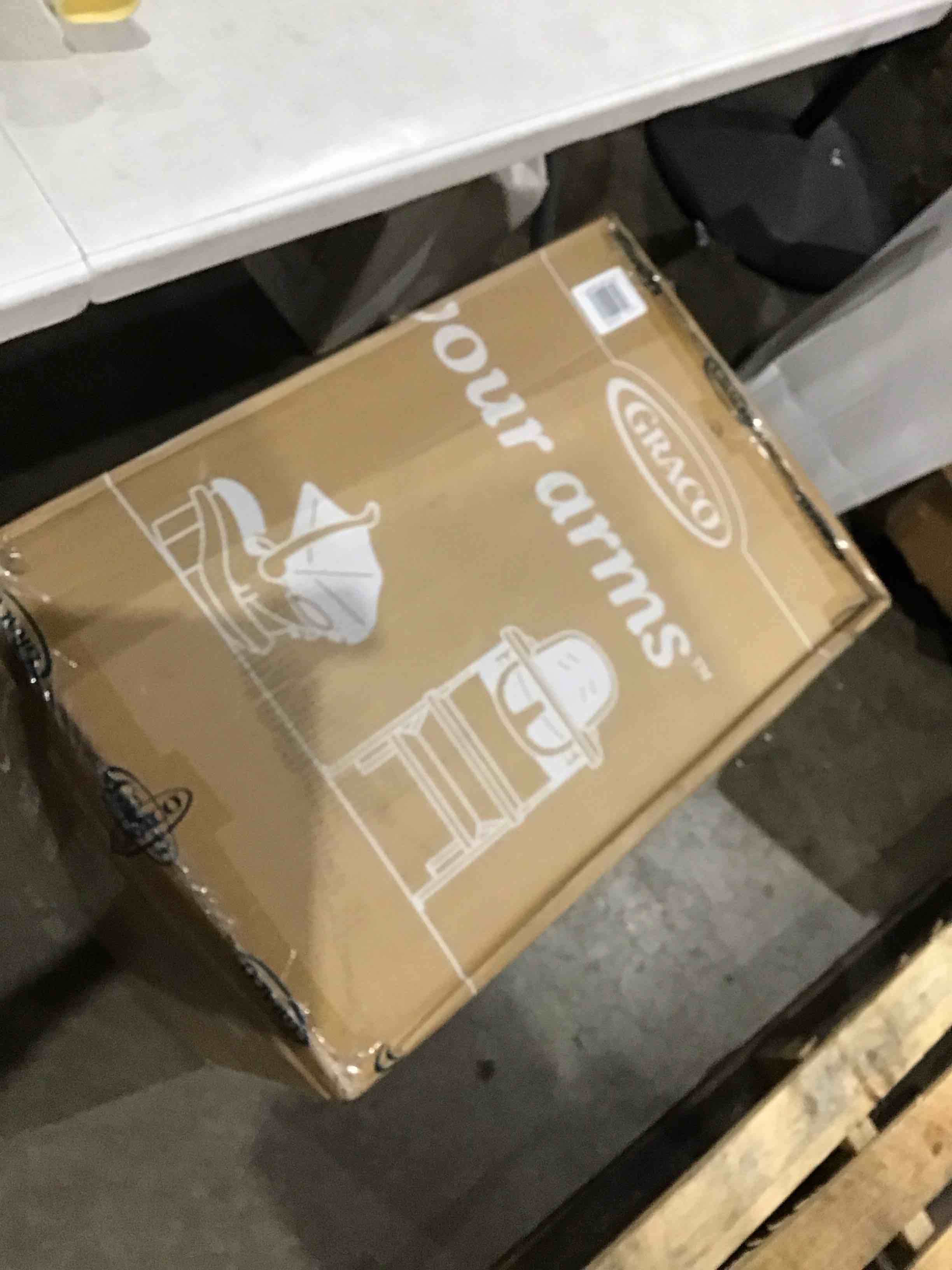 https://s3.amazonaws.com/lotting-images-prod/bidfta/TEA1645463_1751459064379.jpeg
