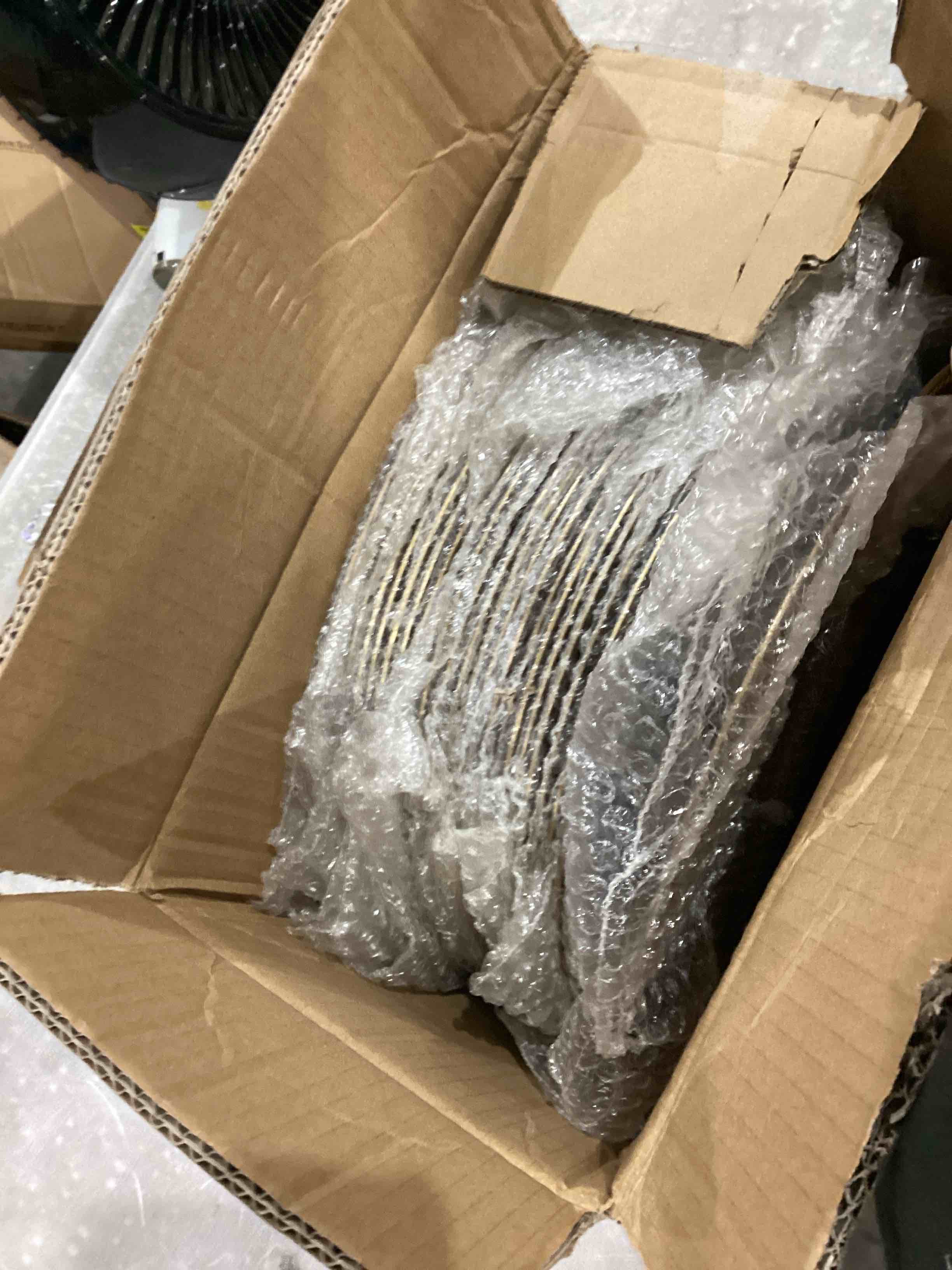 https://s3.amazonaws.com/lotting-images-prod/bidfta/TEA1645502_1751468497898.jpeg