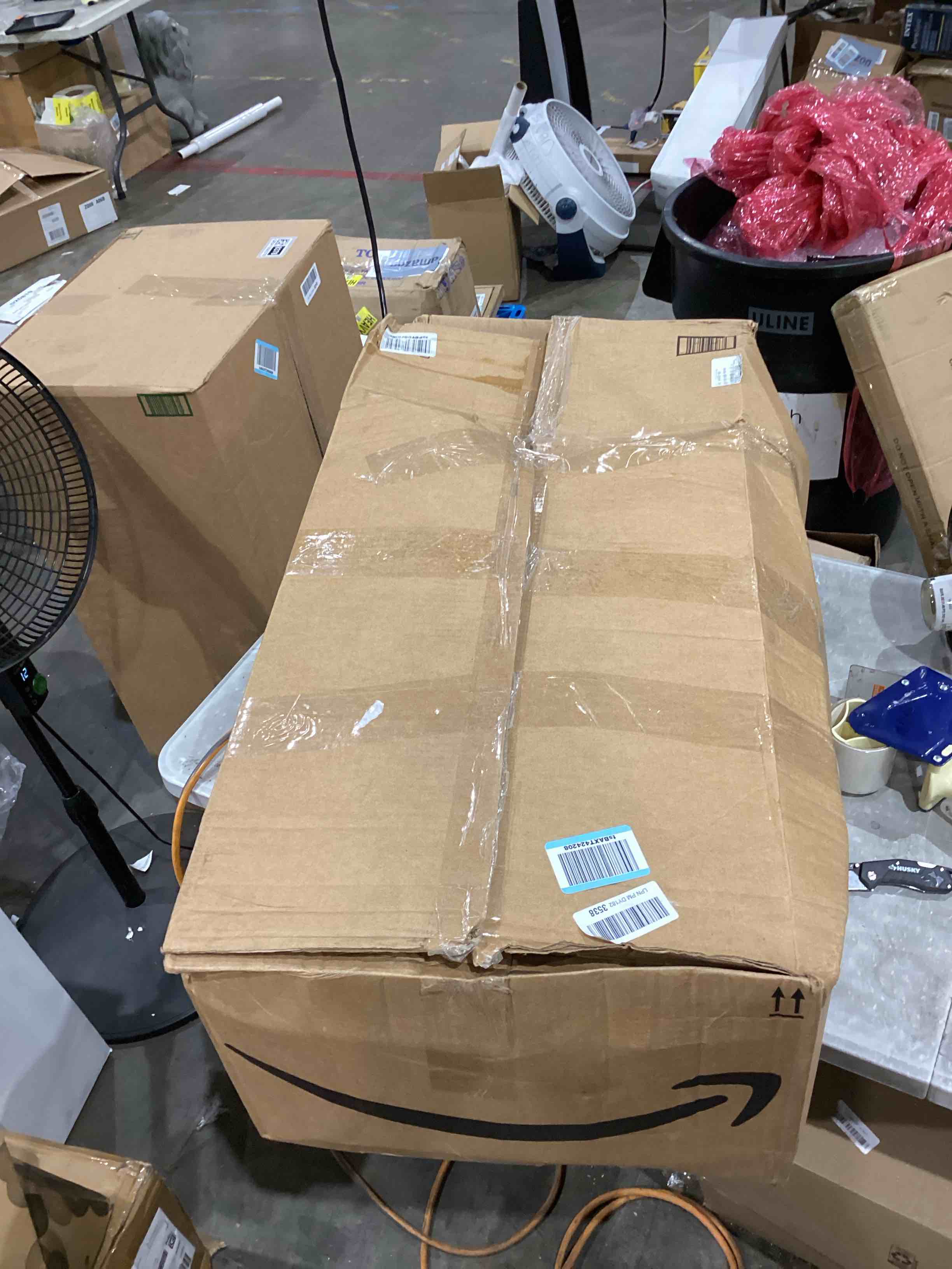 https://s3.amazonaws.com/lotting-images-prod/bidfta/TEA1645509_1751469536475.jpeg