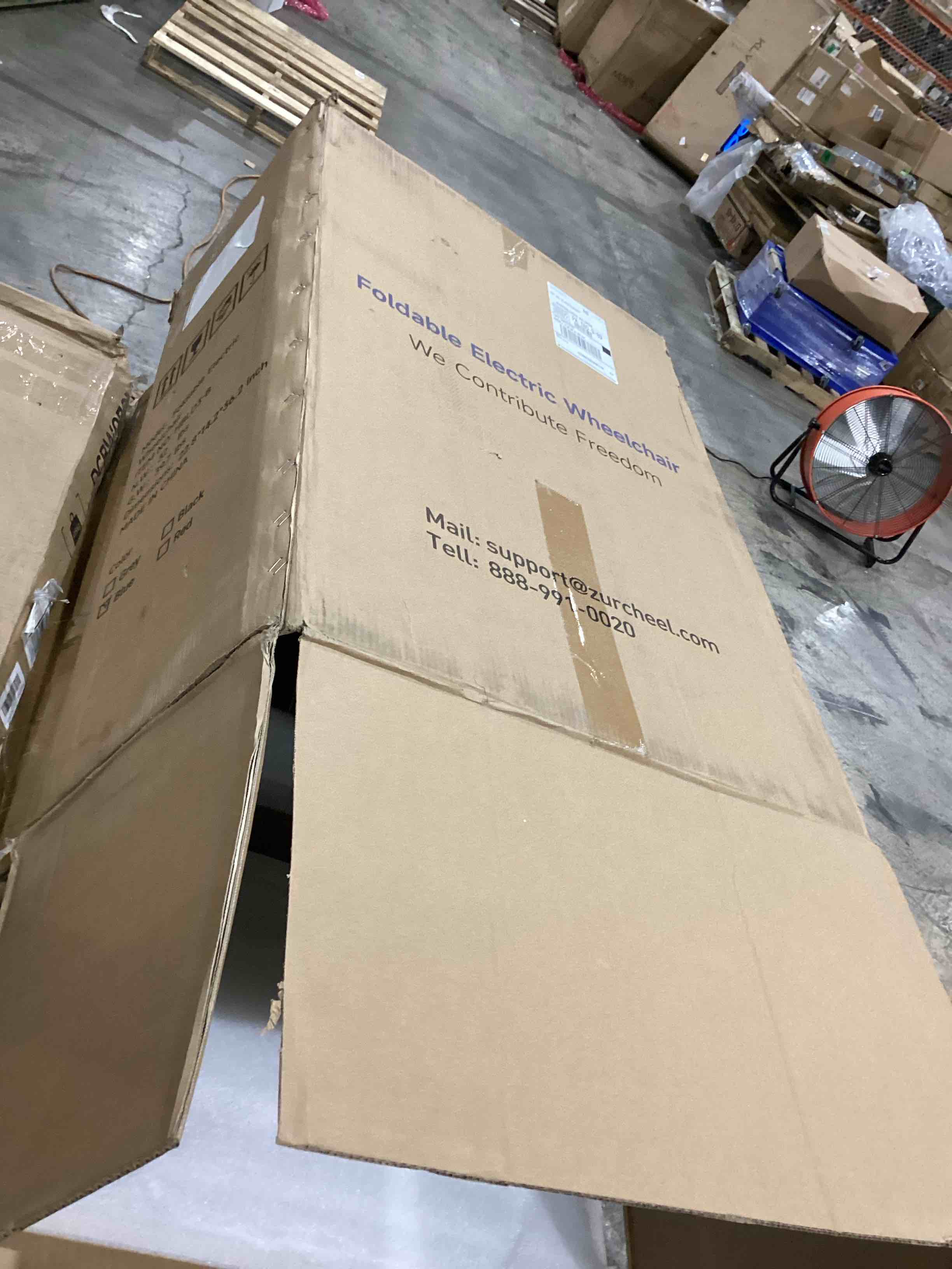 https://s3.amazonaws.com/lotting-images-prod/bidfta/TEA1645520_1751477090767.jpeg