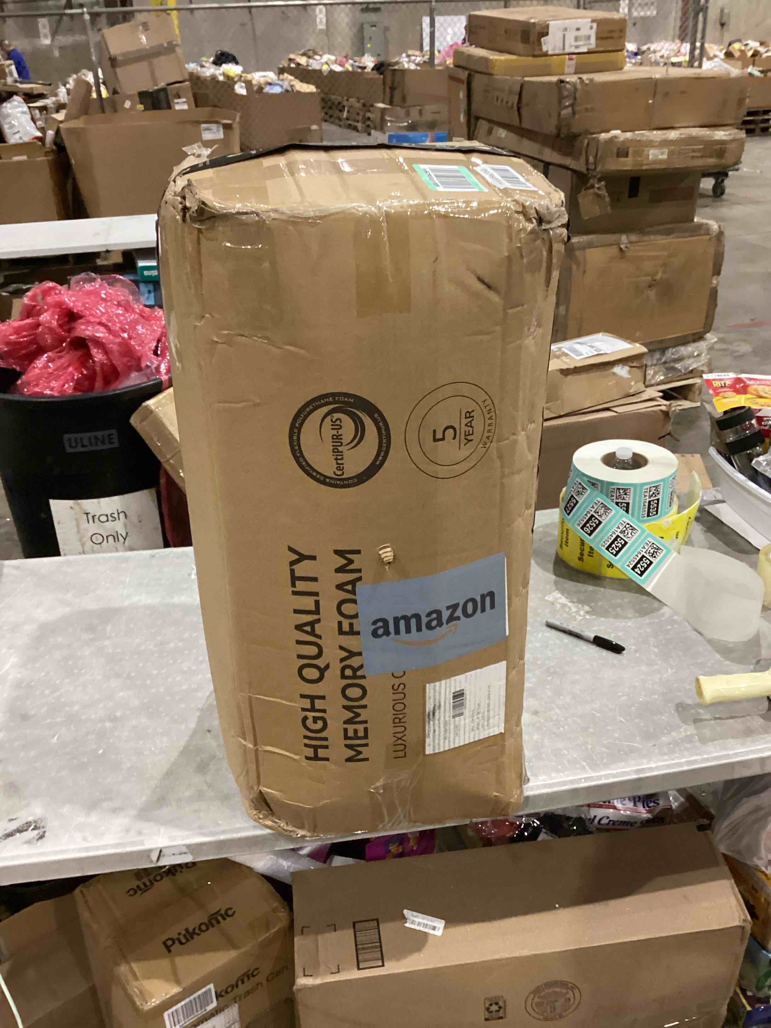 https://s3.amazonaws.com/lotting-images-prod/bidfta/TEA1645524_1751480500618.jpeg