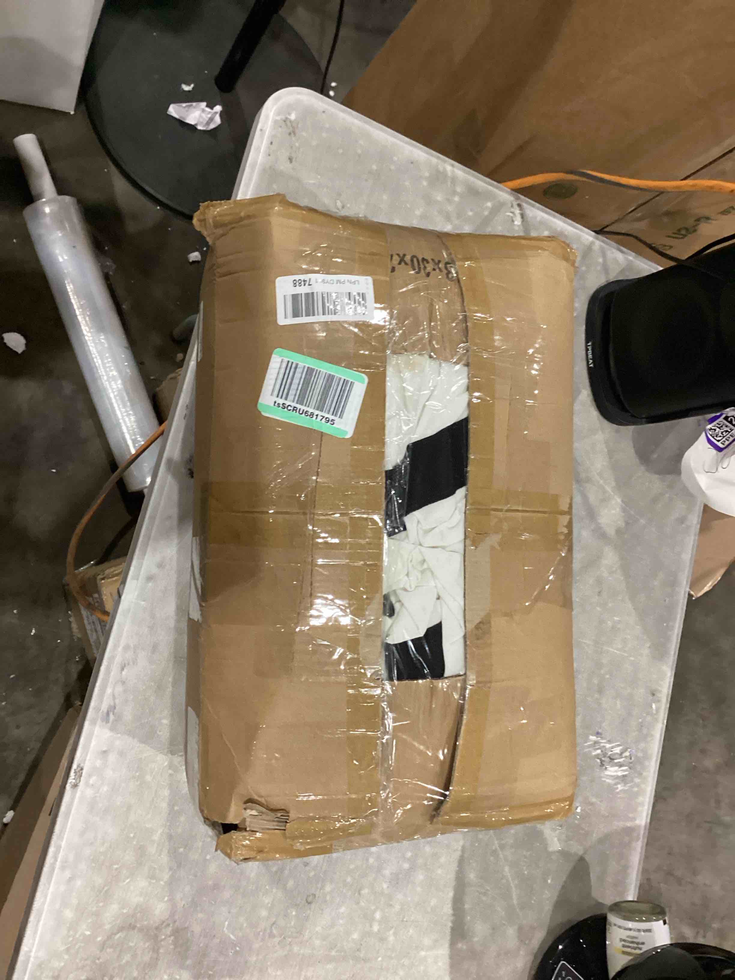 https://s3.amazonaws.com/lotting-images-prod/bidfta/TEA1645570_1751551714773.jpeg