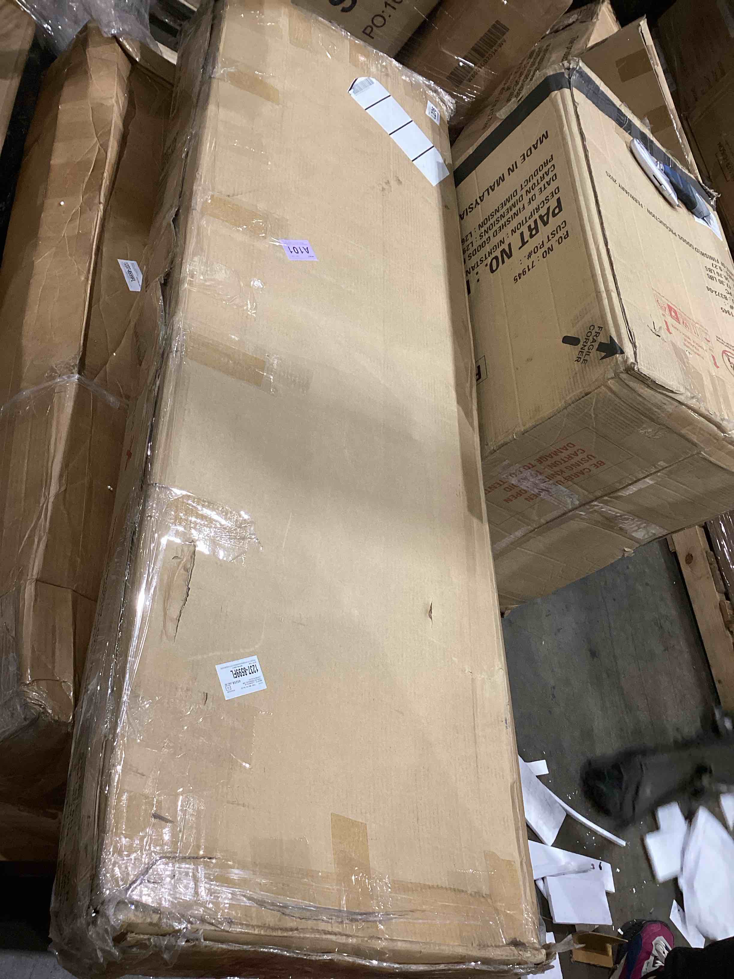 https://s3.amazonaws.com/lotting-images-prod/bidfta/TEA1645664_1752693040182.jpeg