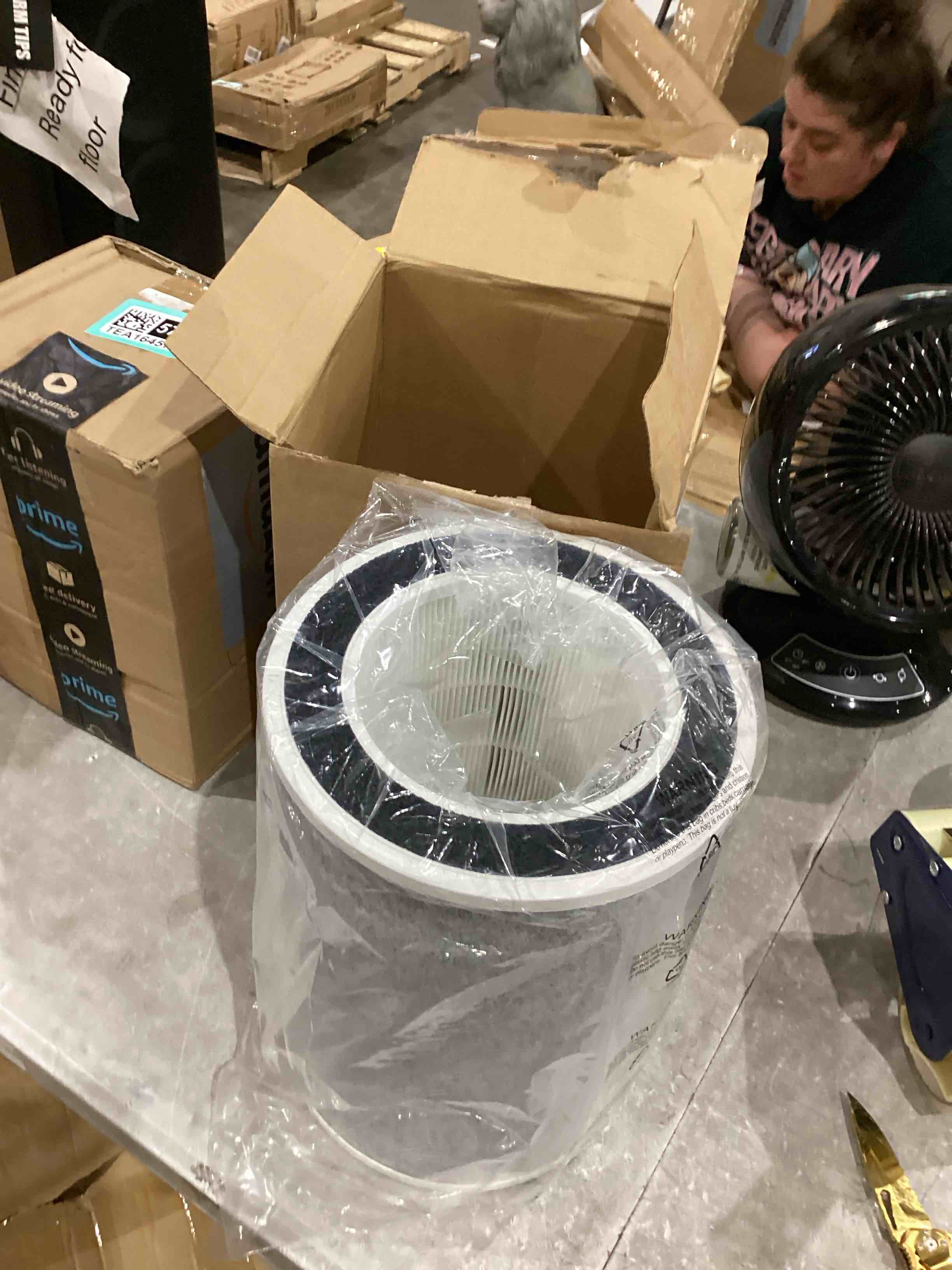 https://s3.amazonaws.com/lotting-images-prod/bidfta/TEA1645740_1753291196770.jpeg