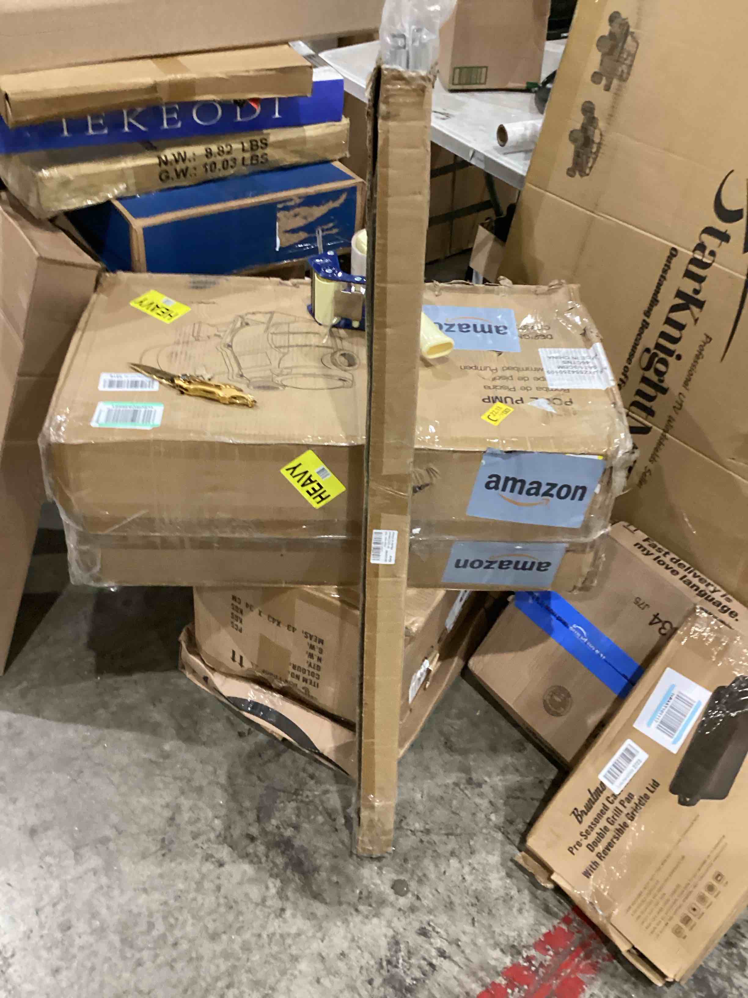 https://s3.amazonaws.com/lotting-images-prod/bidfta/TEA1645757_1753297266681.jpeg