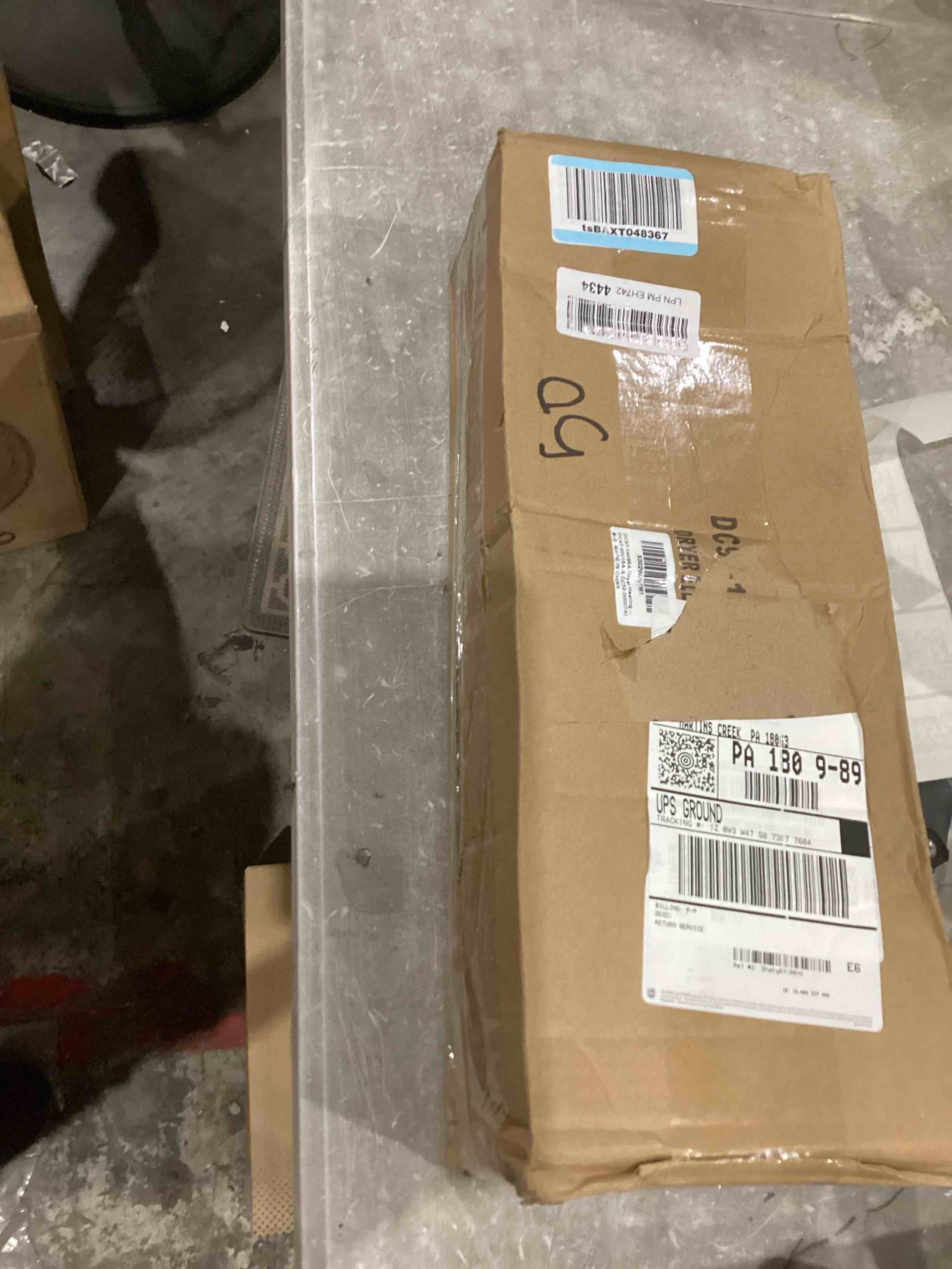 https://s3.amazonaws.com/lotting-images-prod/bidfta/TEA1645825_1753376835237.jpeg