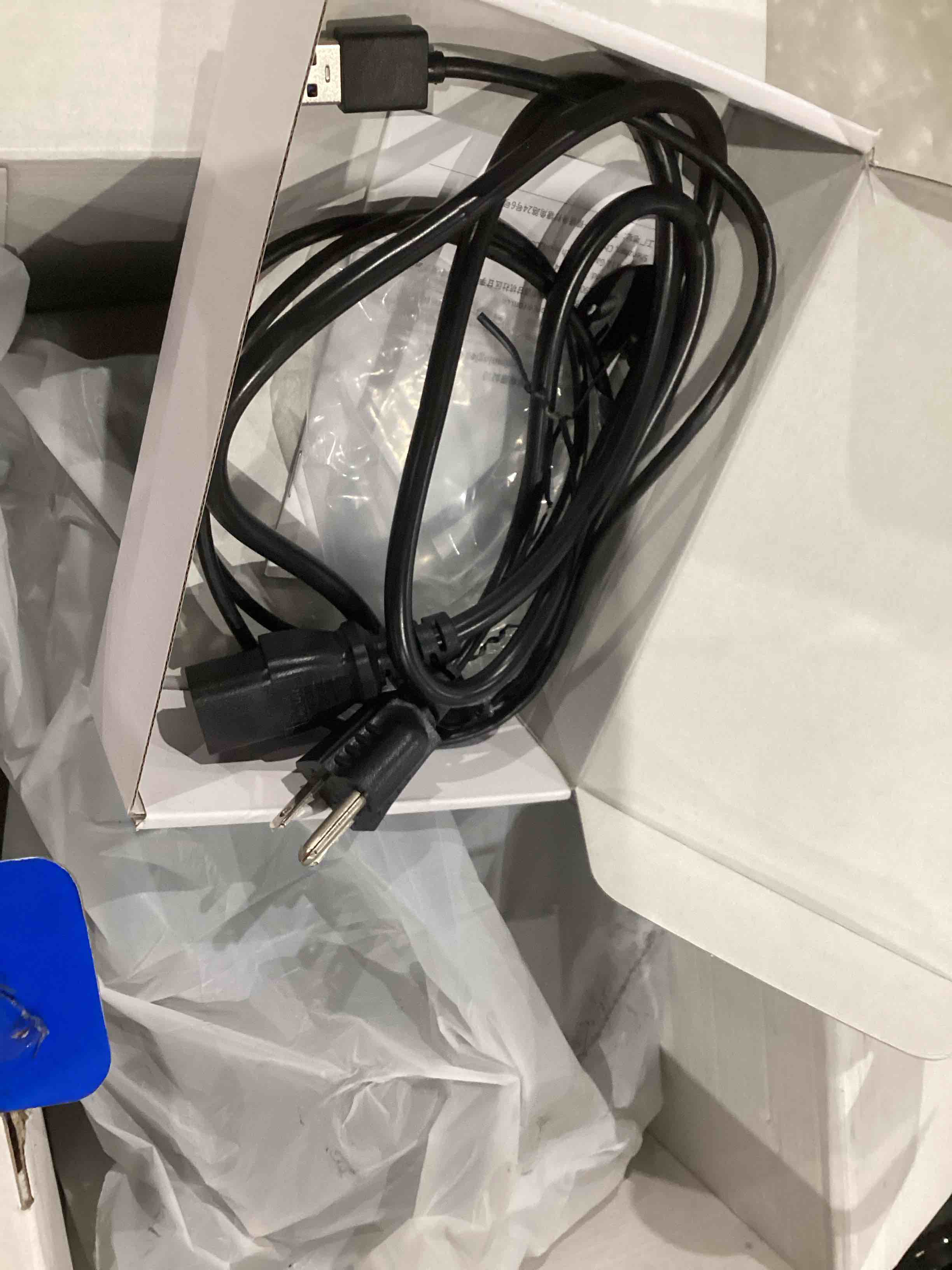https://s3.amazonaws.com/lotting-images-prod/bidfta/TEA1645861_1753448138492.jpeg