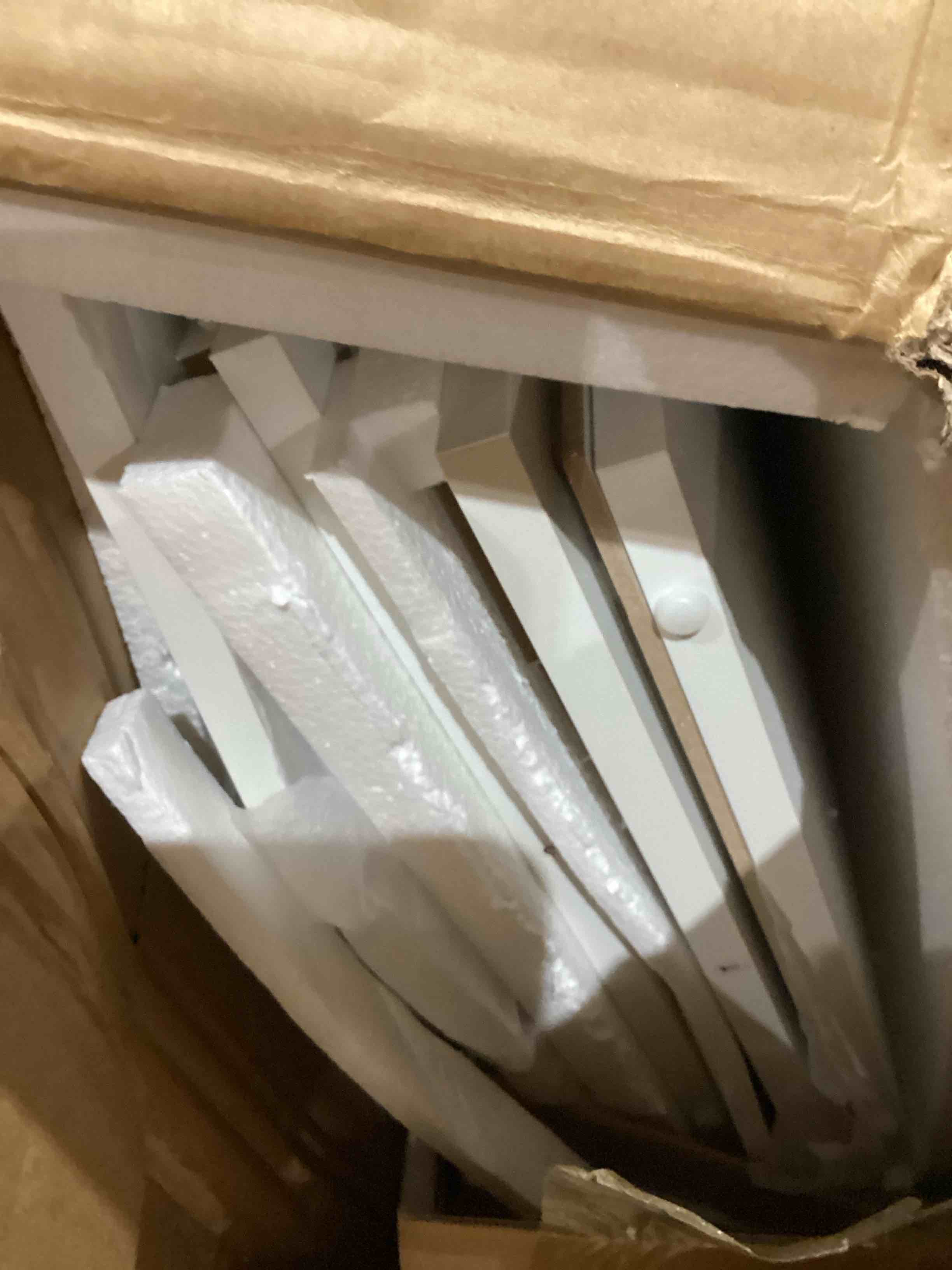 https://s3.amazonaws.com/lotting-images-prod/bidfta/TEA1647013_1755106075316.jpeg