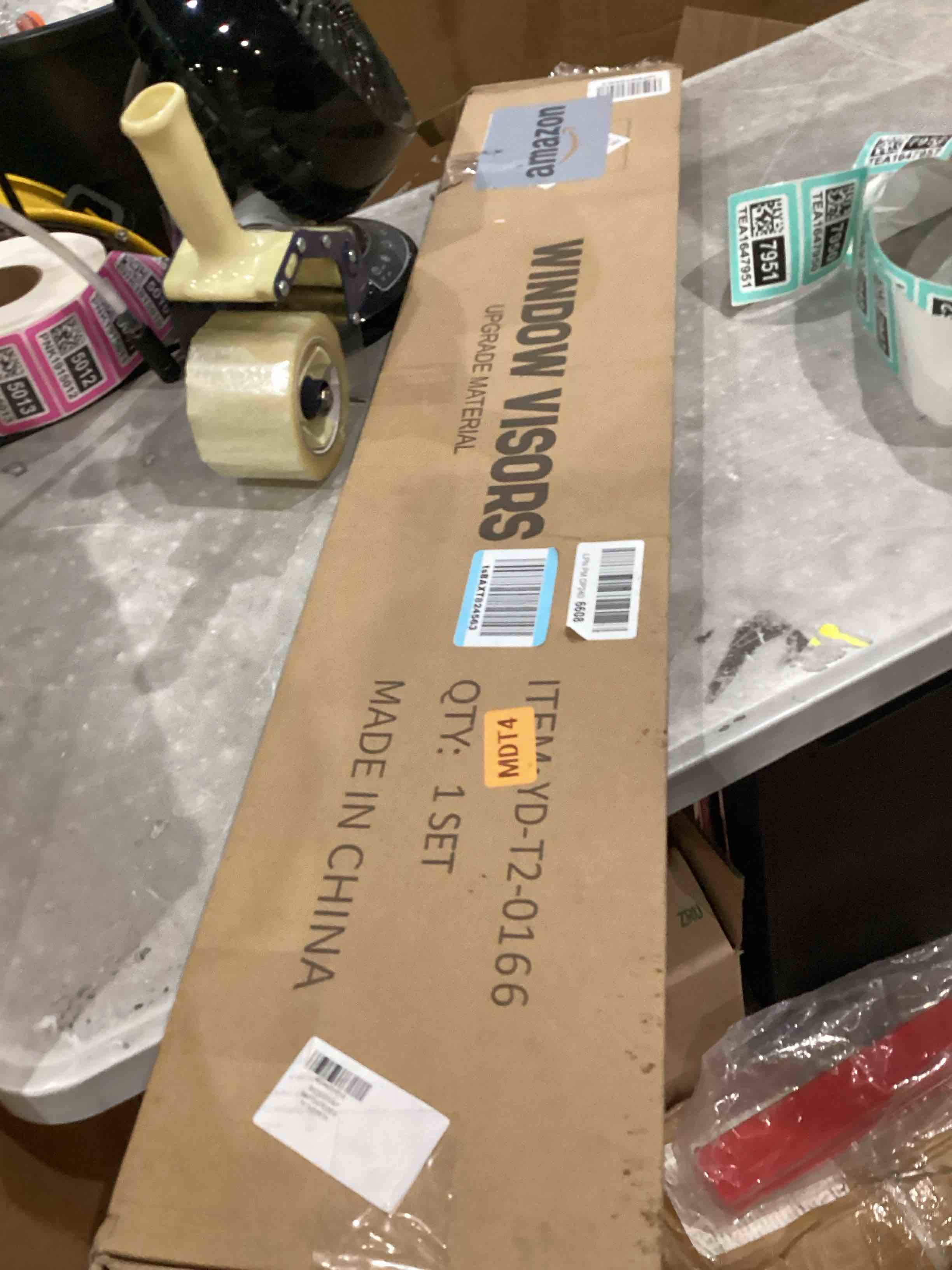 https://s3.amazonaws.com/lotting-images-prod/bidfta/TEA1647947_1756401348910.jpeg