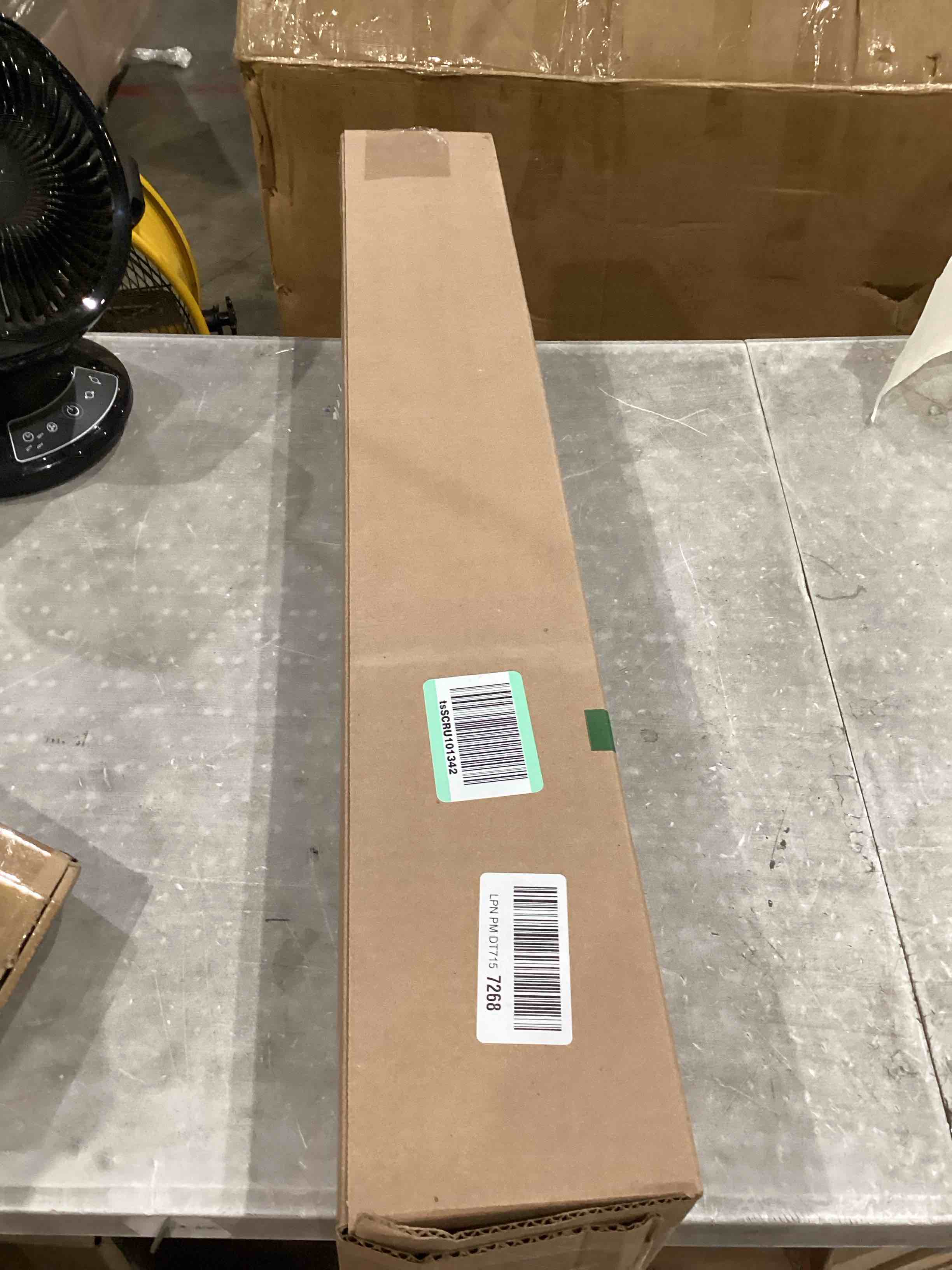 https://s3.amazonaws.com/lotting-images-prod/bidfta/TEA1647972_1756468470779.jpeg