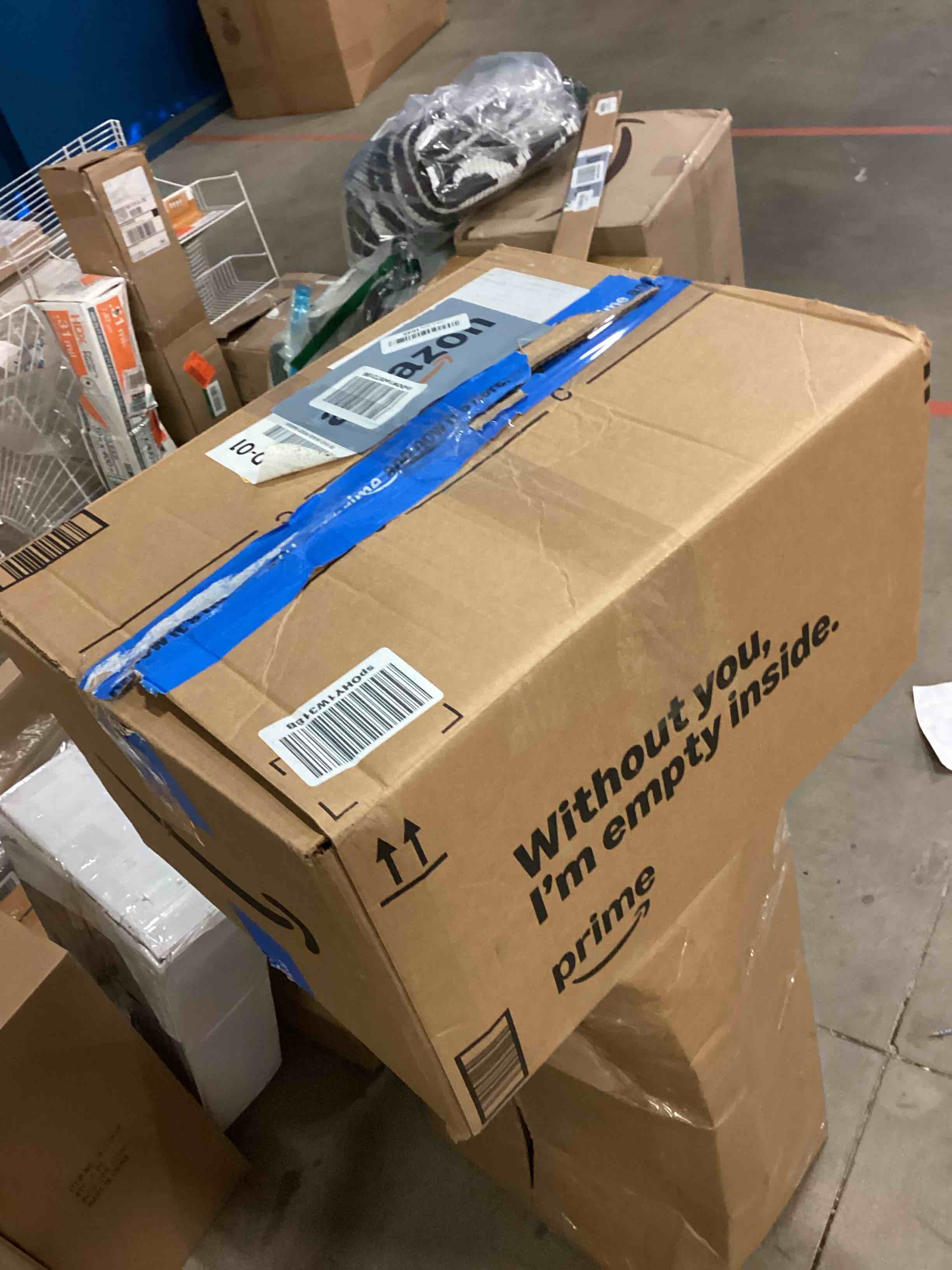 https://s3.amazonaws.com/lotting-images-prod/bidfta/TEA1648656_1753473610696.jpeg