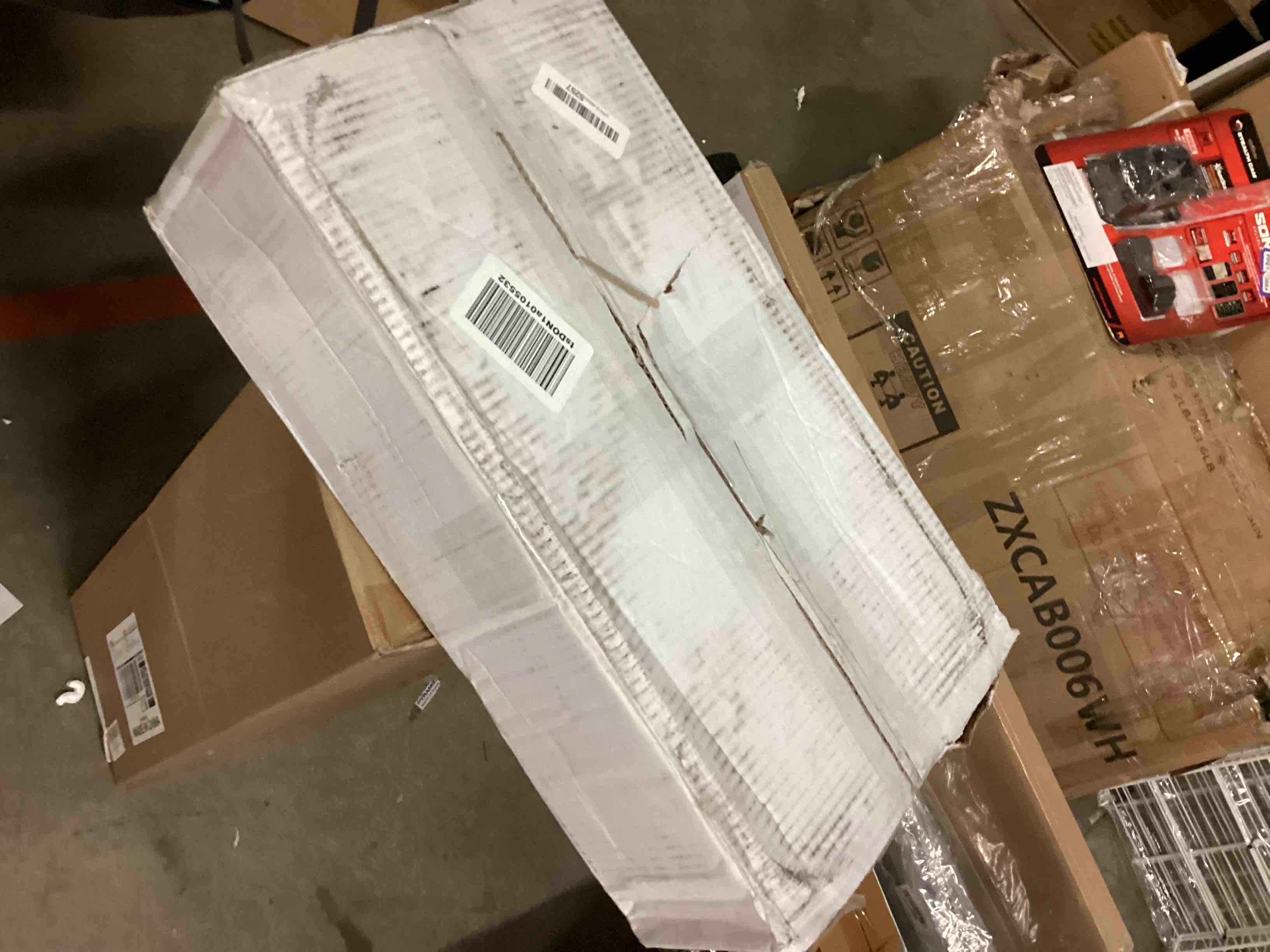 https://s3.amazonaws.com/lotting-images-prod/bidfta/TEA1648660_1753474165273.jpeg