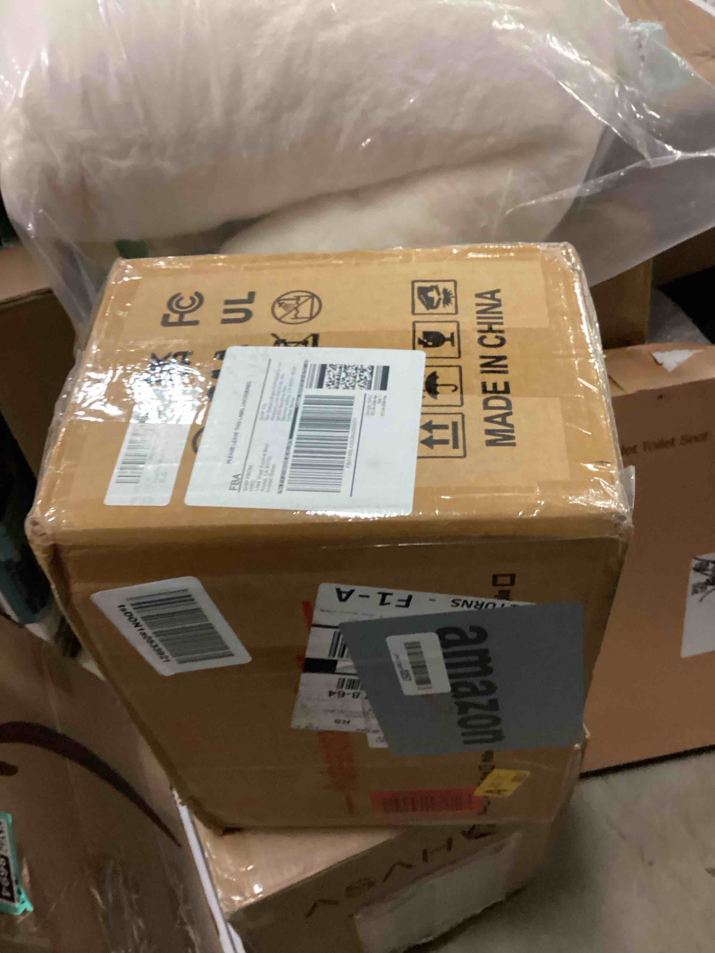 https://s3.amazonaws.com/lotting-images-prod/bidfta/TEA1648668_1753735495322.jpeg