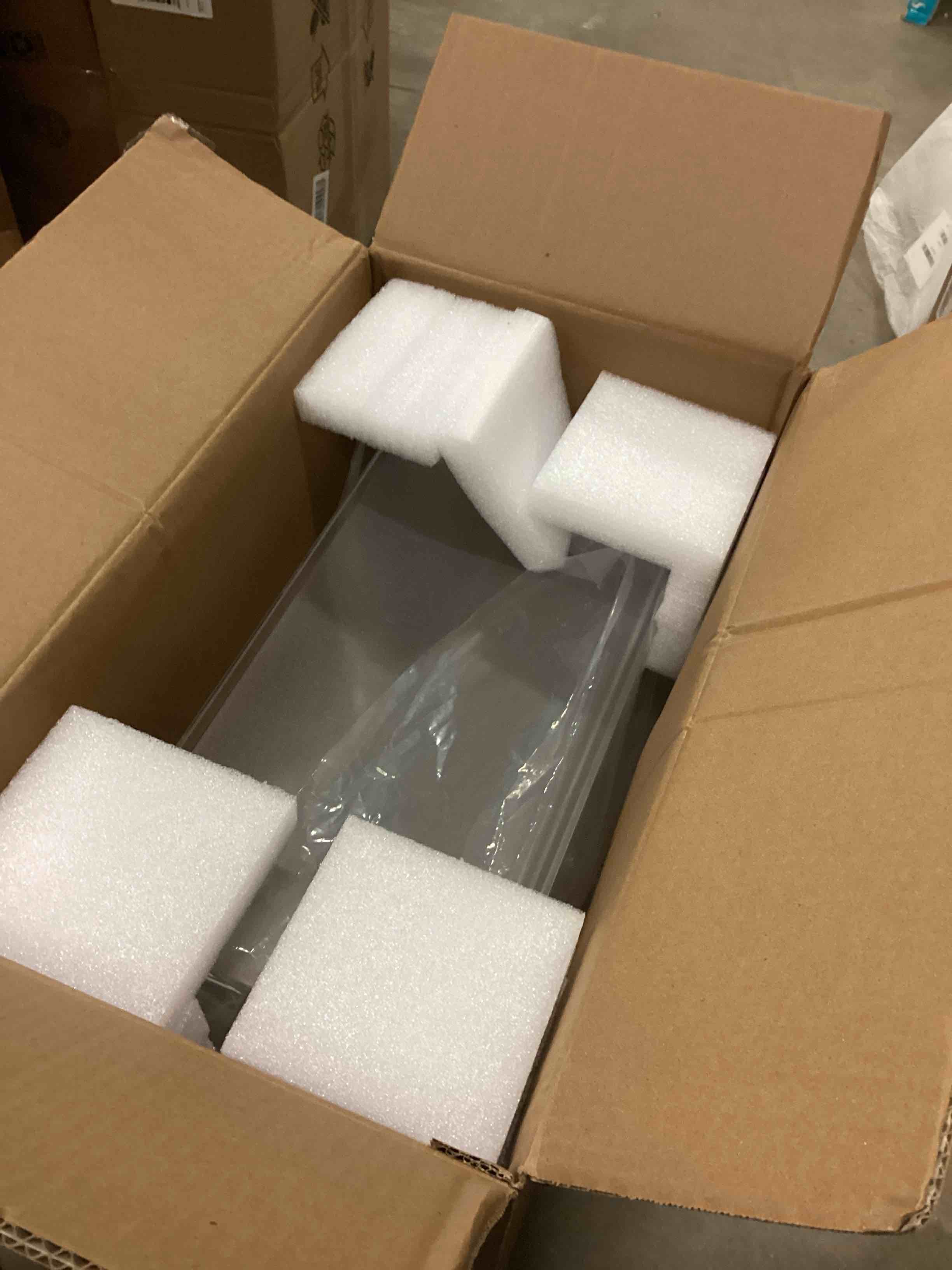 https://s3.amazonaws.com/lotting-images-prod/bidfta/TEA1648674_1753709088168.jpeg