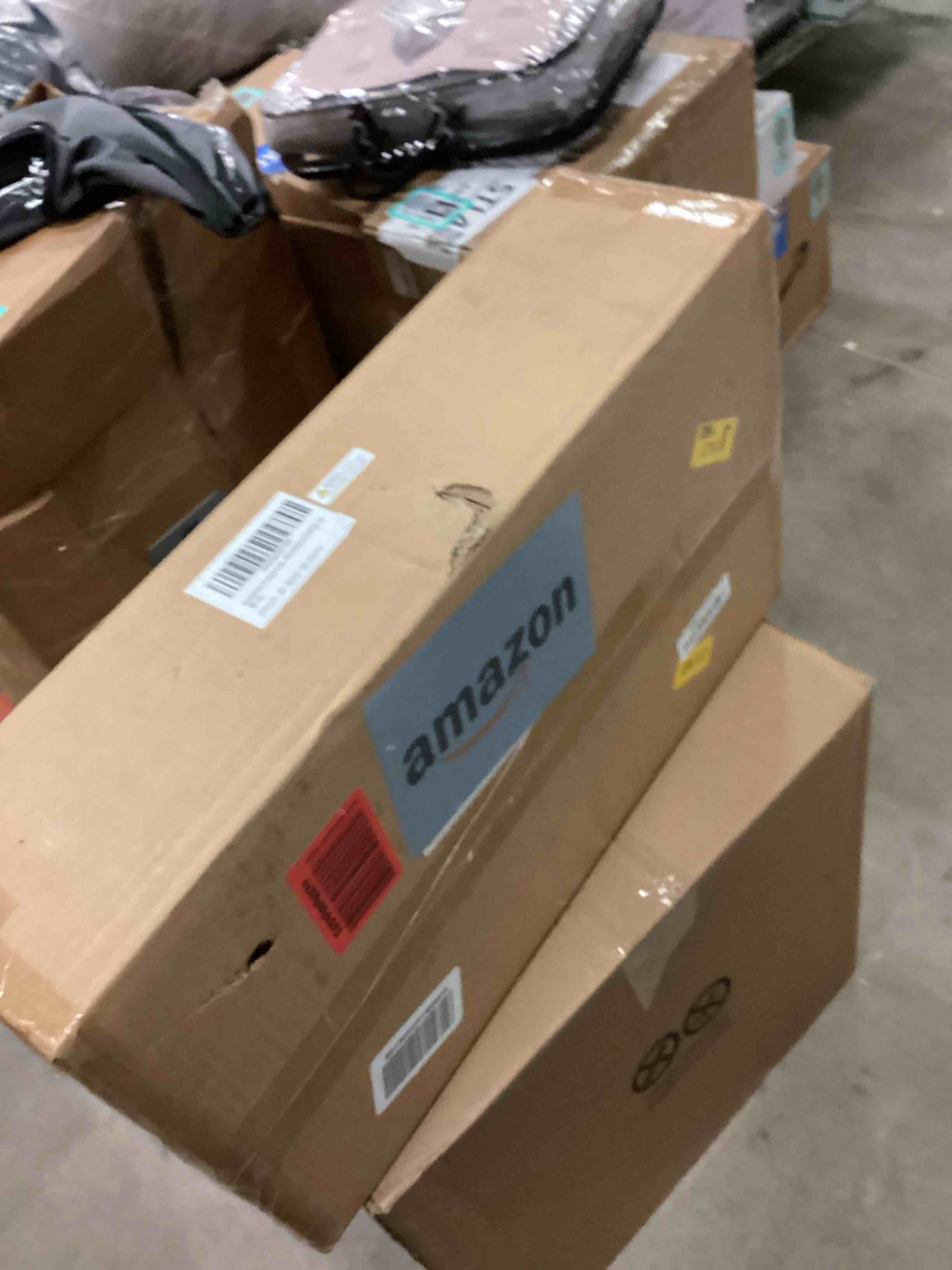 https://s3.amazonaws.com/lotting-images-prod/bidfta/TEA1648676_1753711066217.jpeg