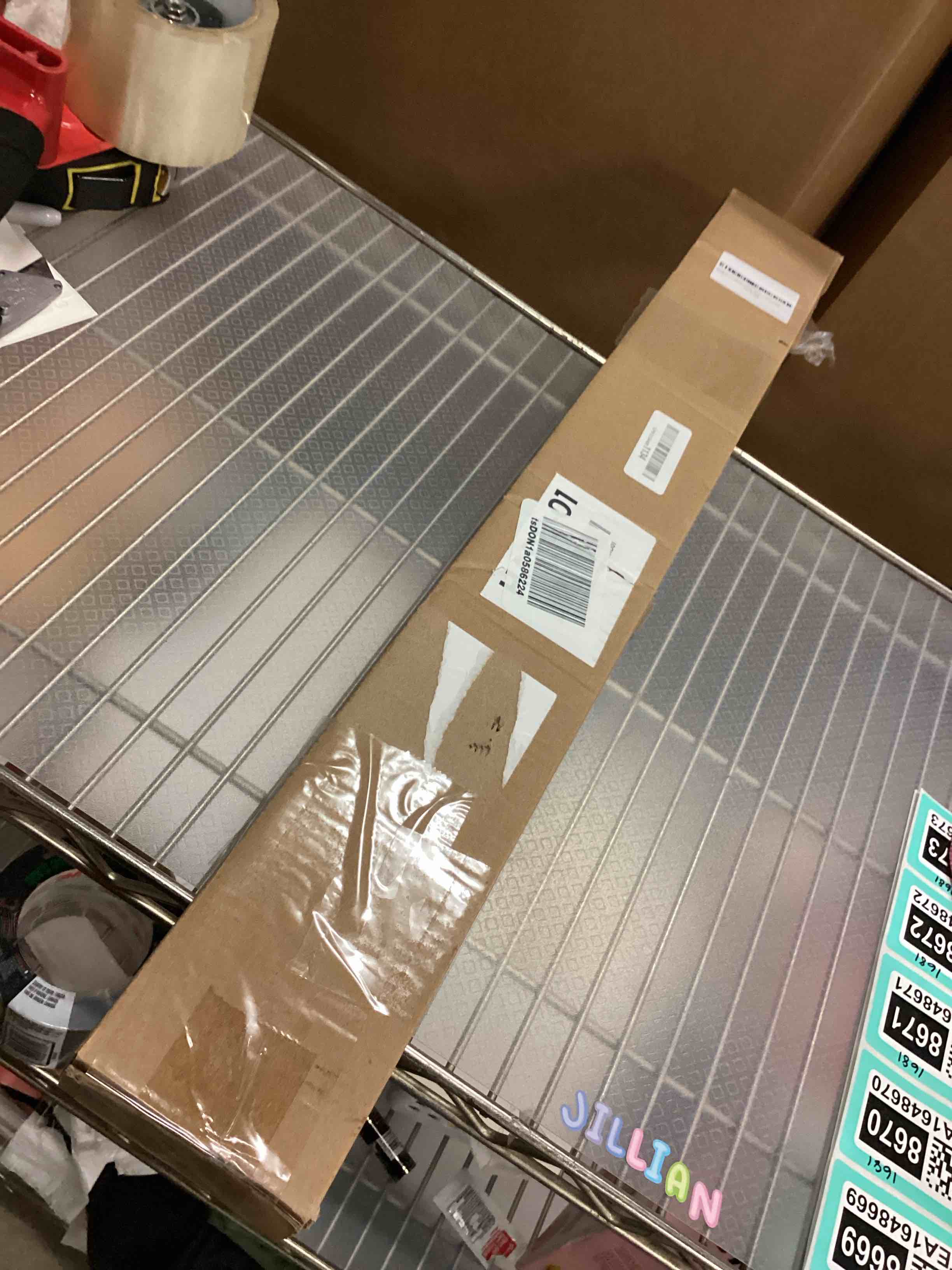 https://s3.amazonaws.com/lotting-images-prod/bidfta/TEA1648688_1753718110107.jpeg