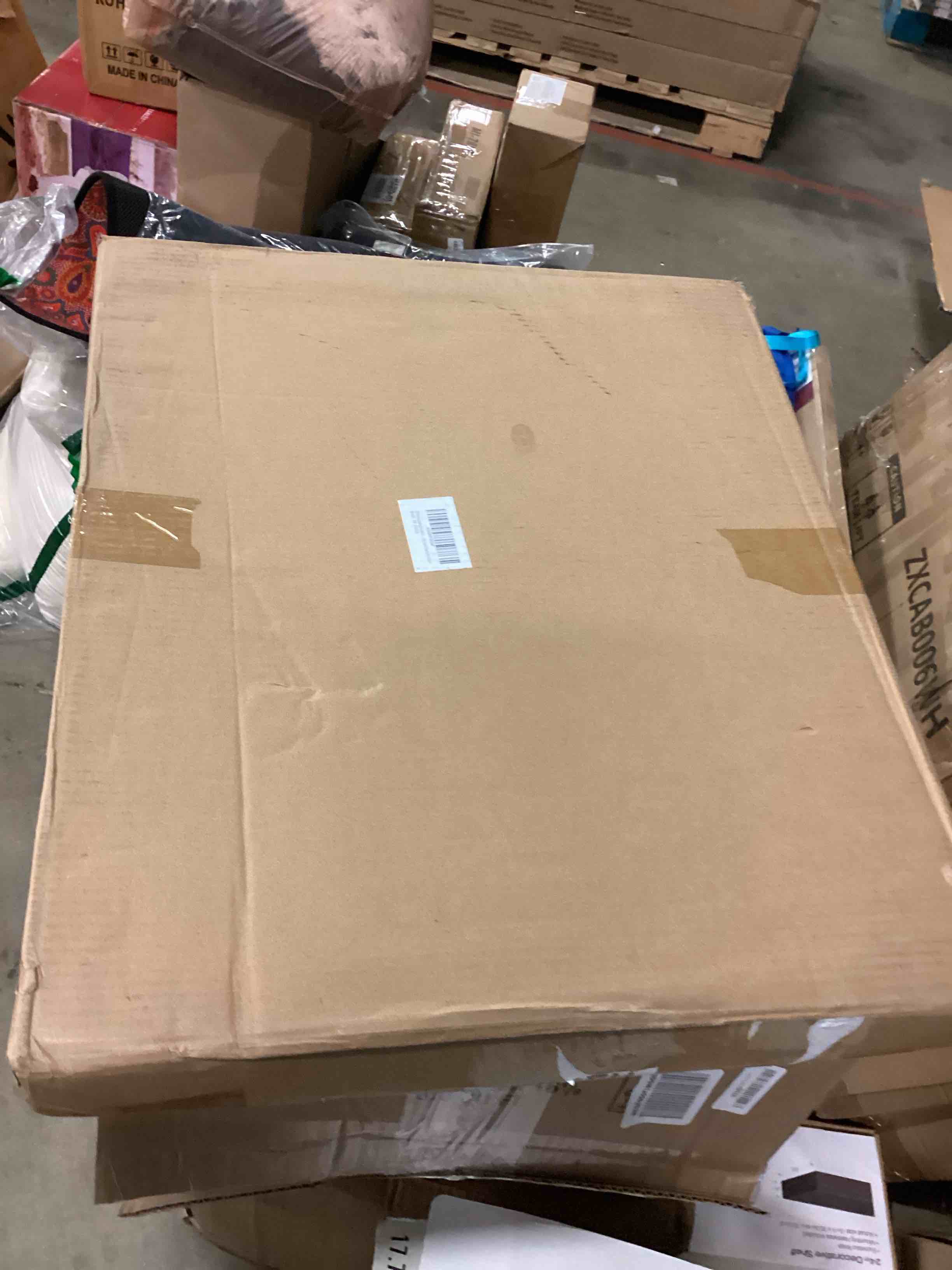 https://s3.amazonaws.com/lotting-images-prod/bidfta/TEA1648701_1753734676042.jpeg