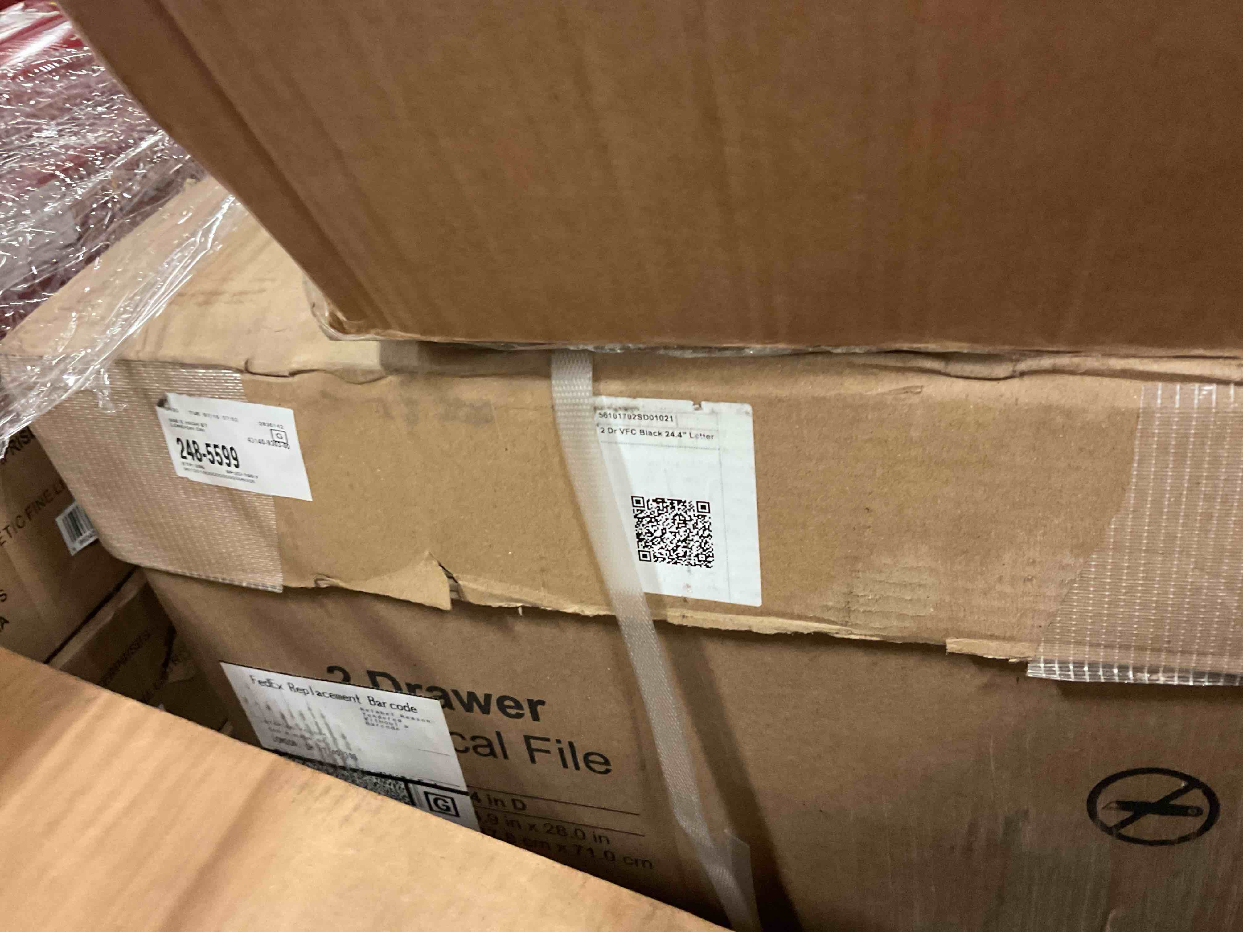 https://s3.amazonaws.com/lotting-images-prod/bidfta/TEA1648925_1754678697507.jpeg