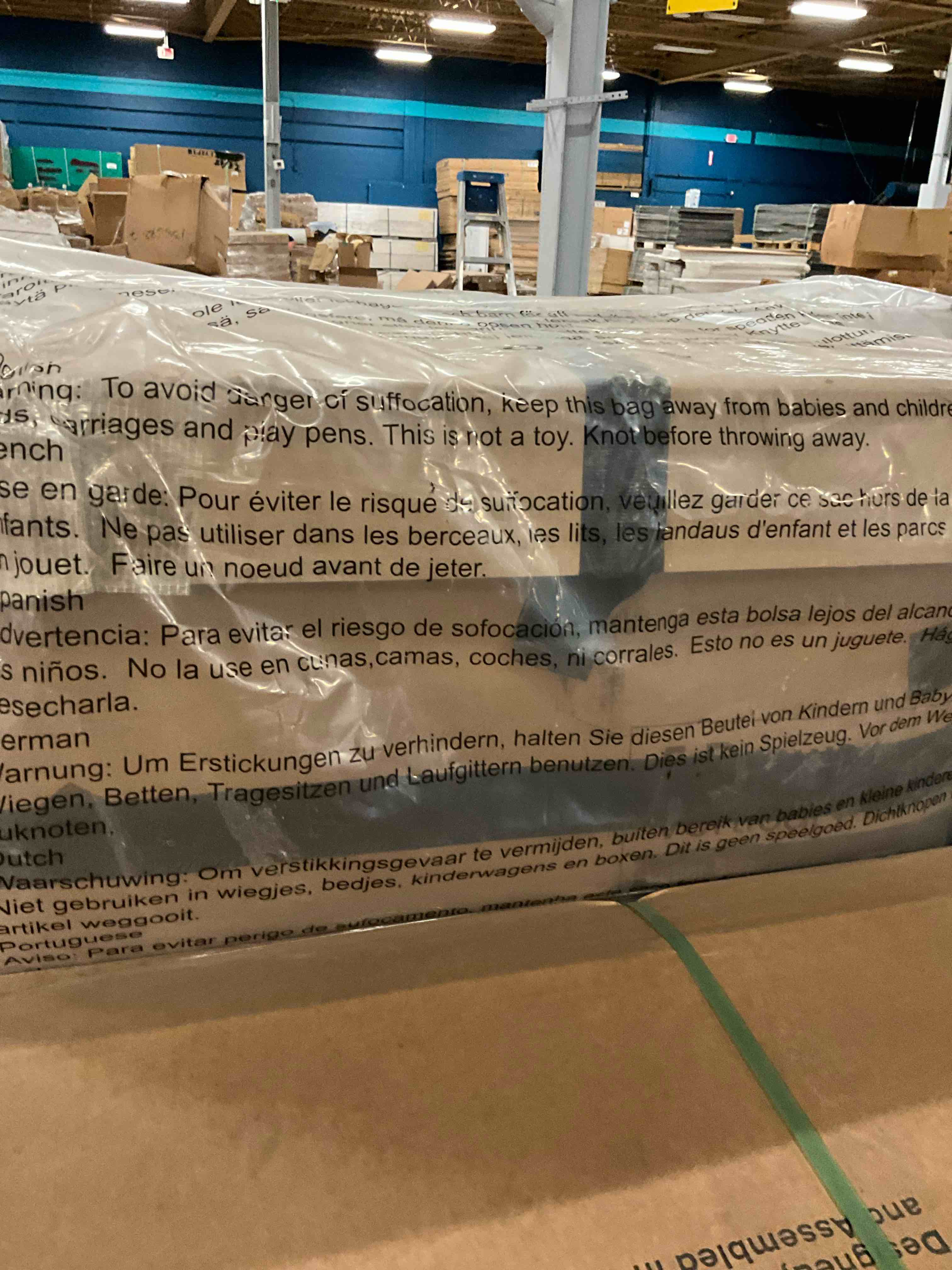 https://s3.amazonaws.com/lotting-images-prod/bidfta/TEA1648926_1754667452527.jpeg