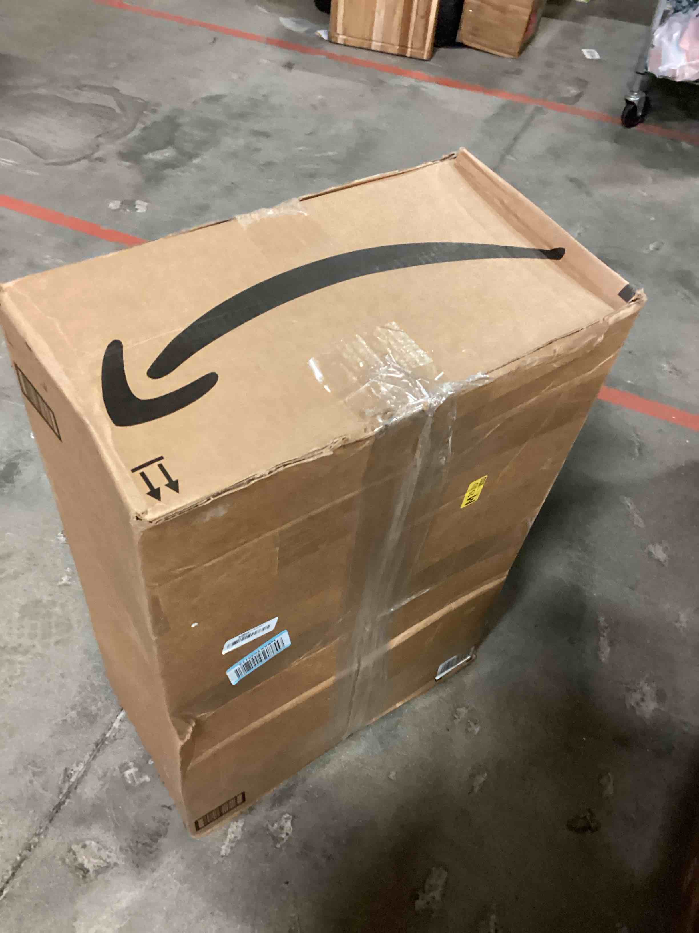 https://s3.amazonaws.com/lotting-images-prod/bidfta/TEA1649112_1755521060670.jpeg