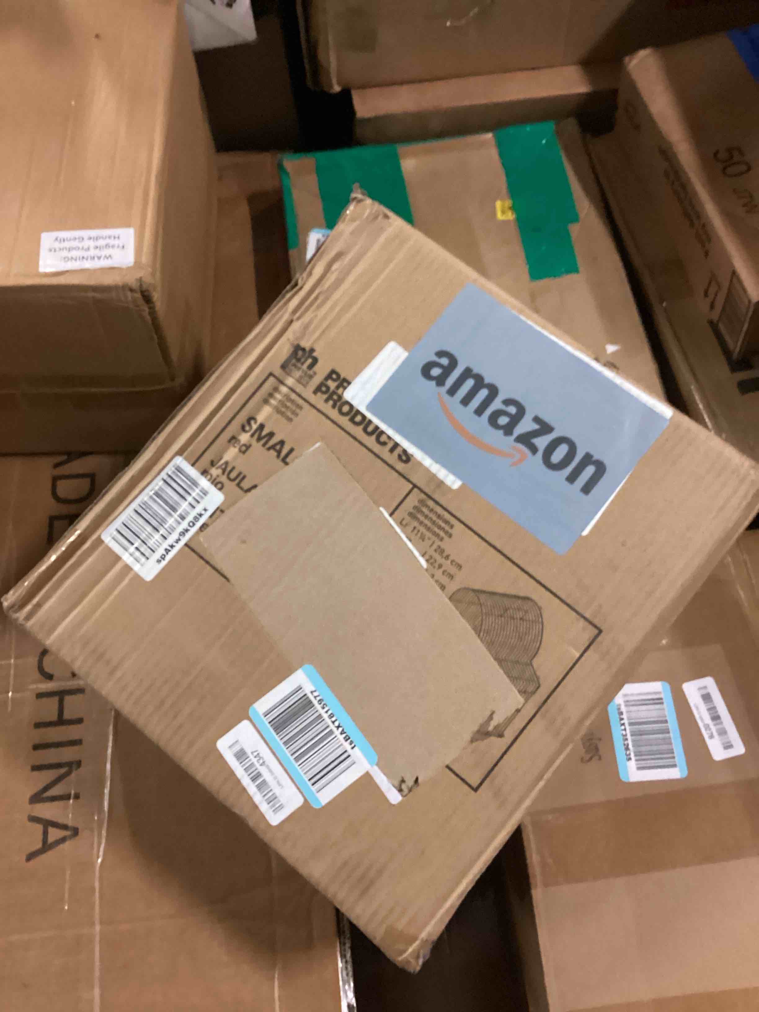 https://s3.amazonaws.com/lotting-images-prod/bidfta/TEA1649122_1755521373524.jpeg