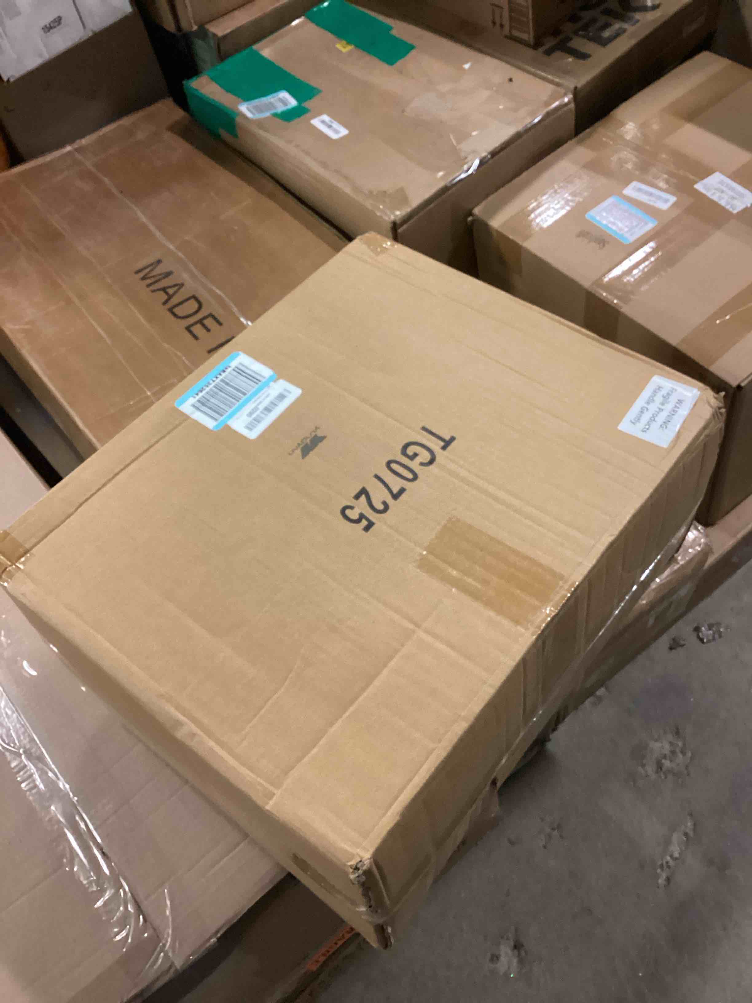 https://s3.amazonaws.com/lotting-images-prod/bidfta/TEA1649123_1755521404745.jpeg