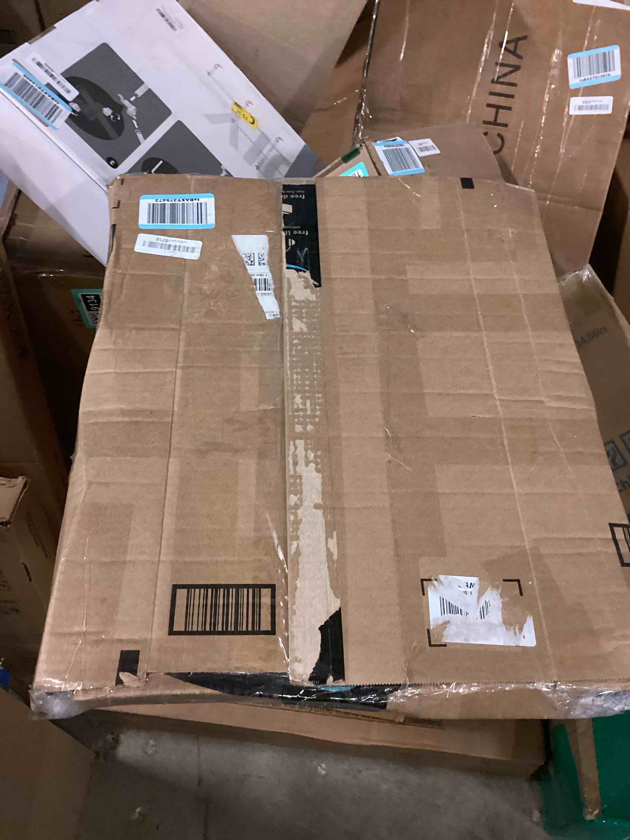 https://s3.amazonaws.com/lotting-images-prod/bidfta/TEA1649146_1755522192380.jpeg