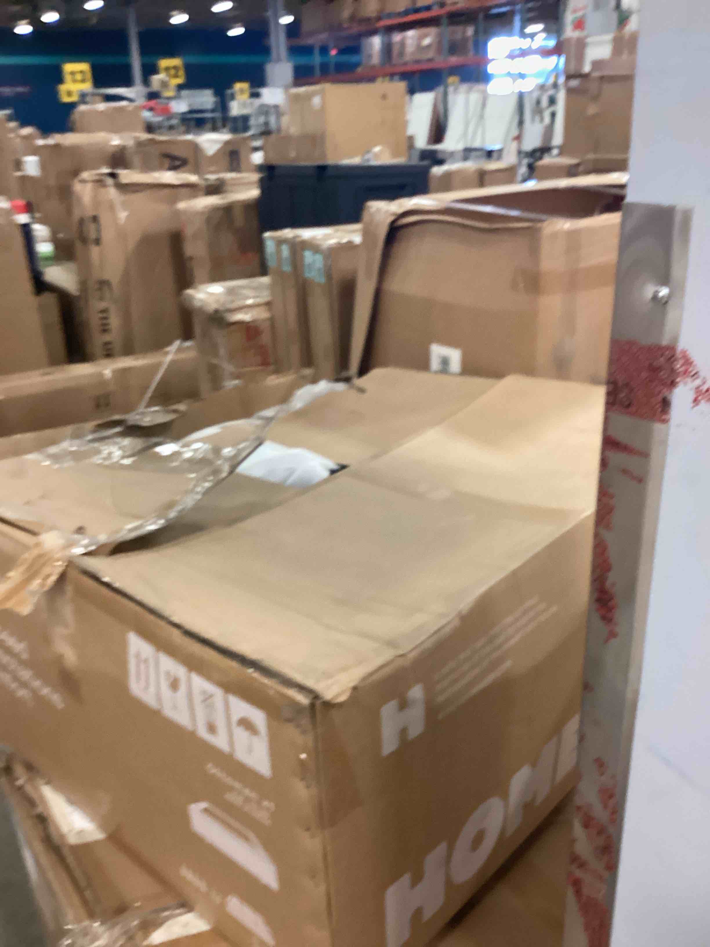 https://s3.amazonaws.com/lotting-images-prod/bidfta/TEA1651057_1753122257305.jpeg