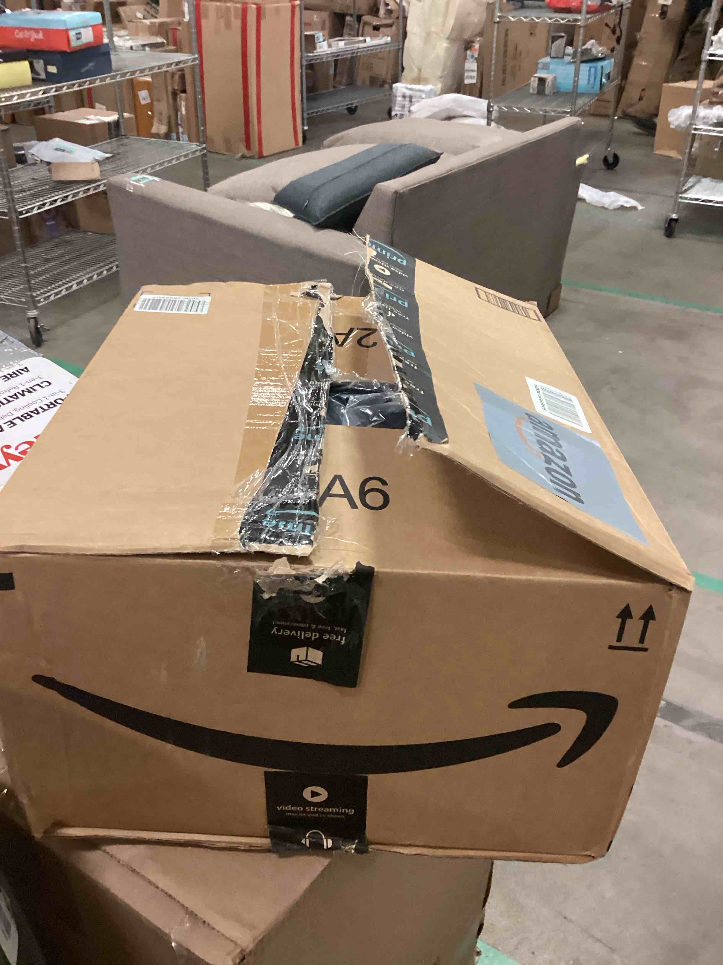 https://s3.amazonaws.com/lotting-images-prod/bidfta/TEA1651130_1753217203482.jpeg