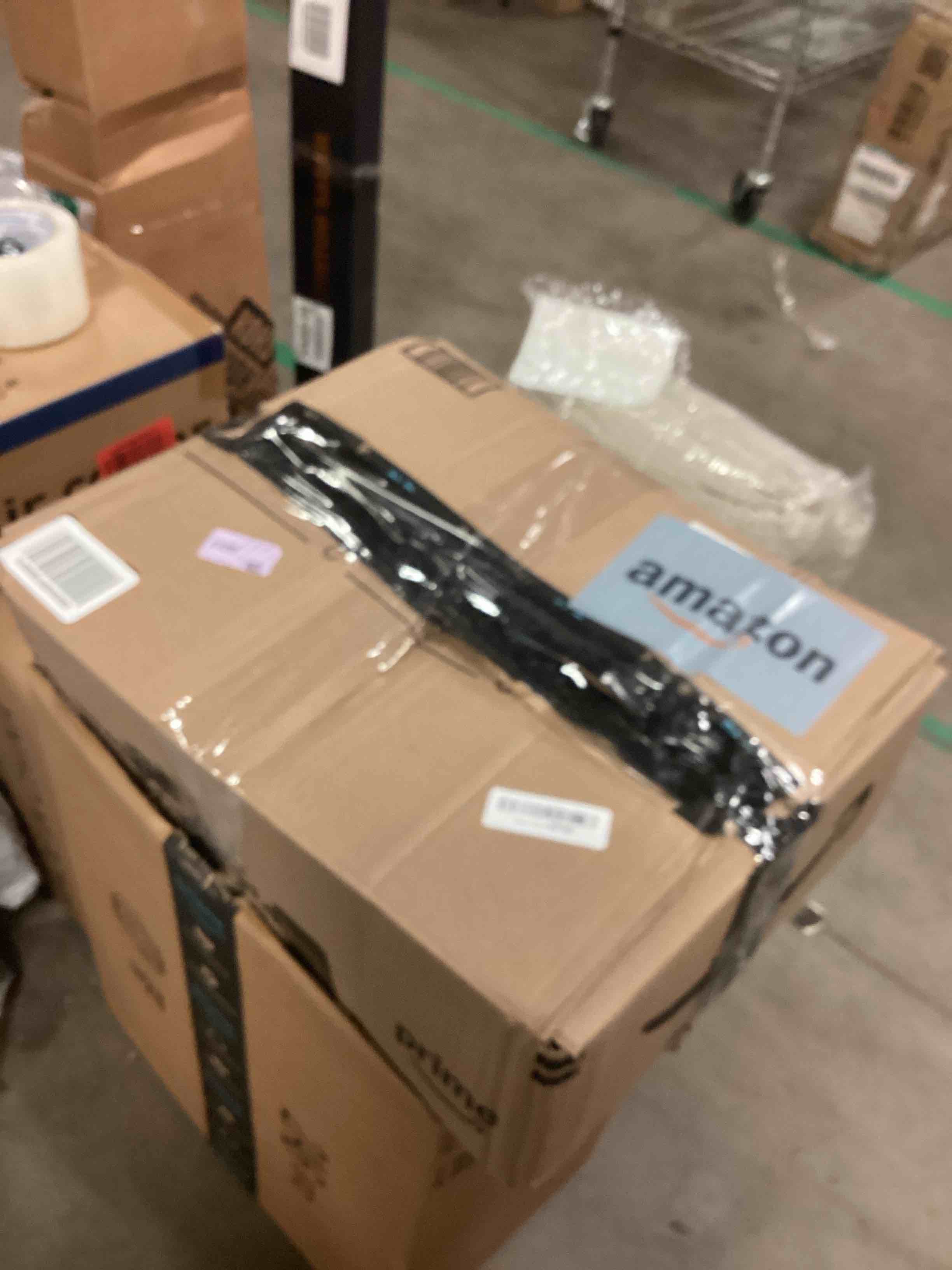 https://s3.amazonaws.com/lotting-images-prod/bidfta/TEA1651131_1753217078825.jpeg