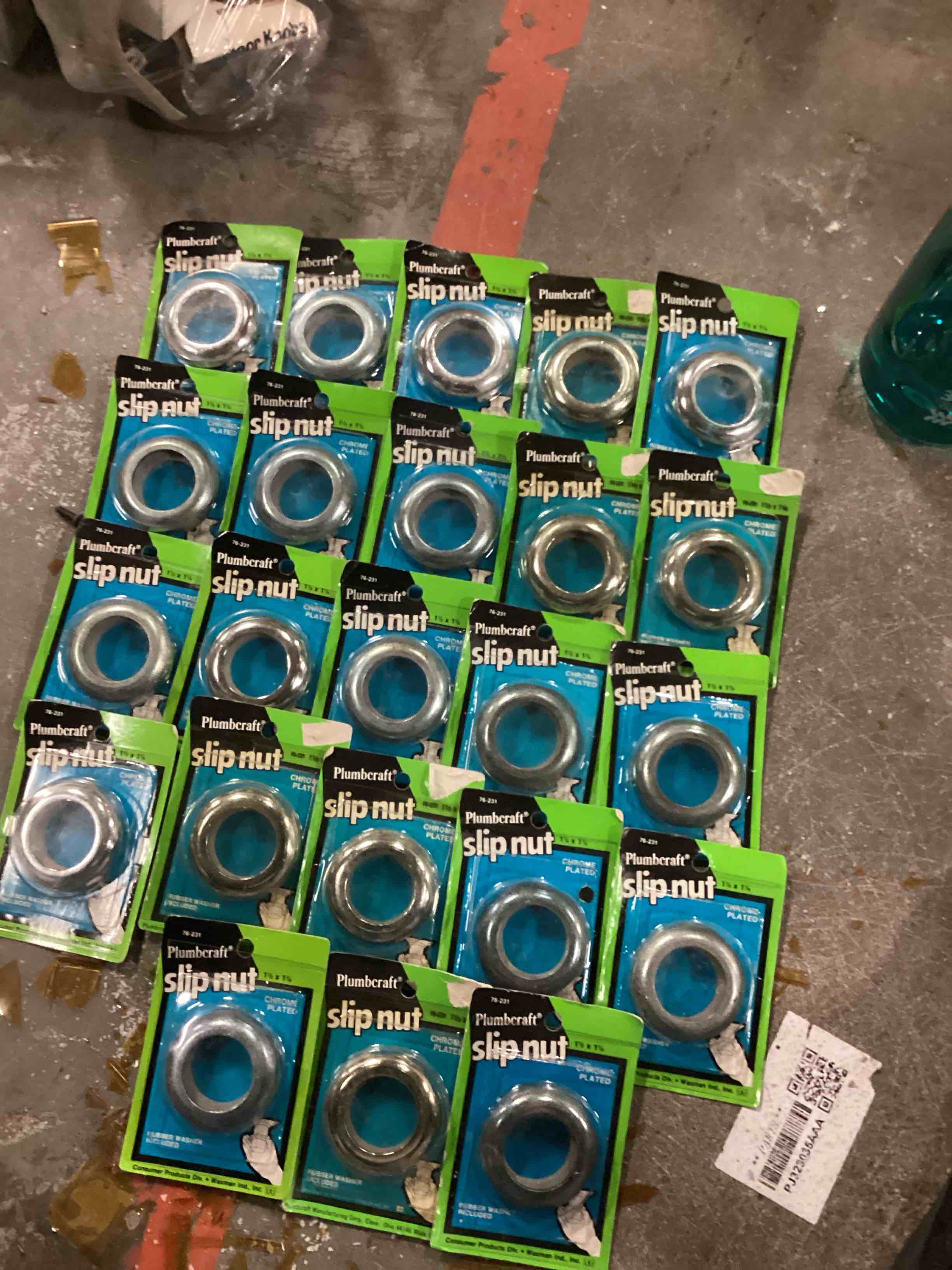 https://s3.amazonaws.com/lotting-images-prod/bidfta/TEA1651621_1754492492870.jpeg