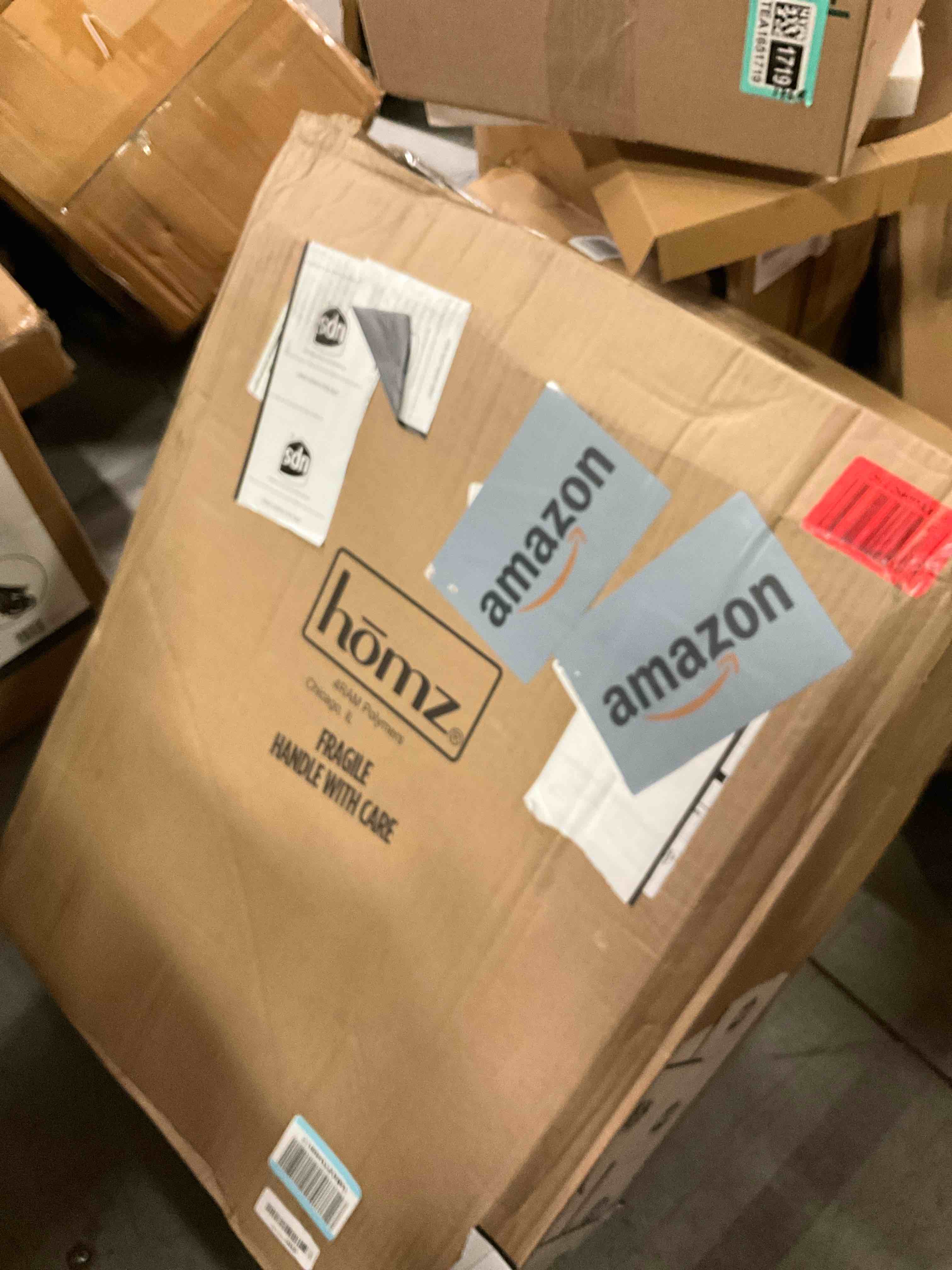 https://s3.amazonaws.com/lotting-images-prod/bidfta/TEA1651720_1754680565637.jpeg