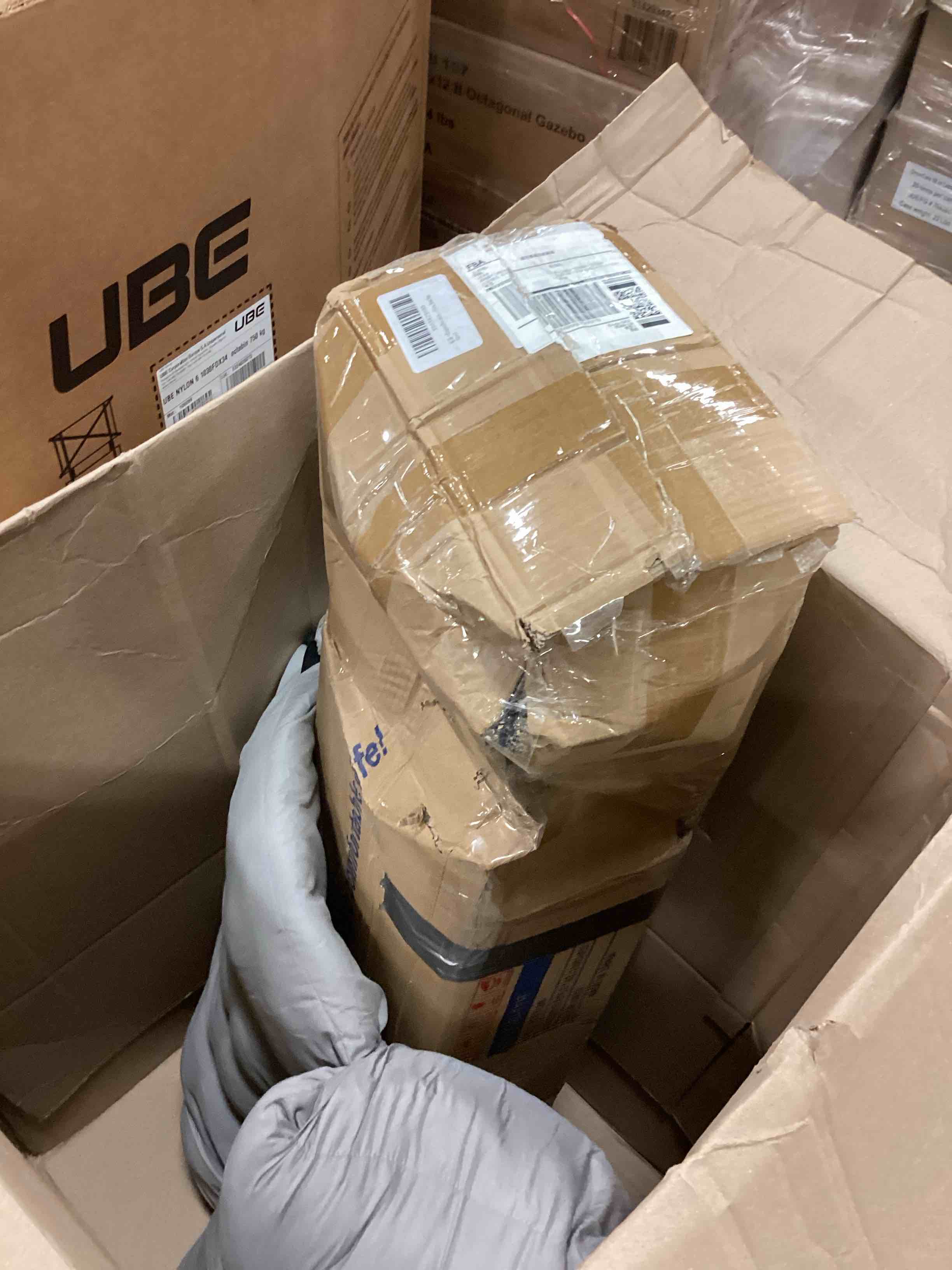 https://s3.amazonaws.com/lotting-images-prod/bidfta/TEA1651793_1754680386728.jpeg