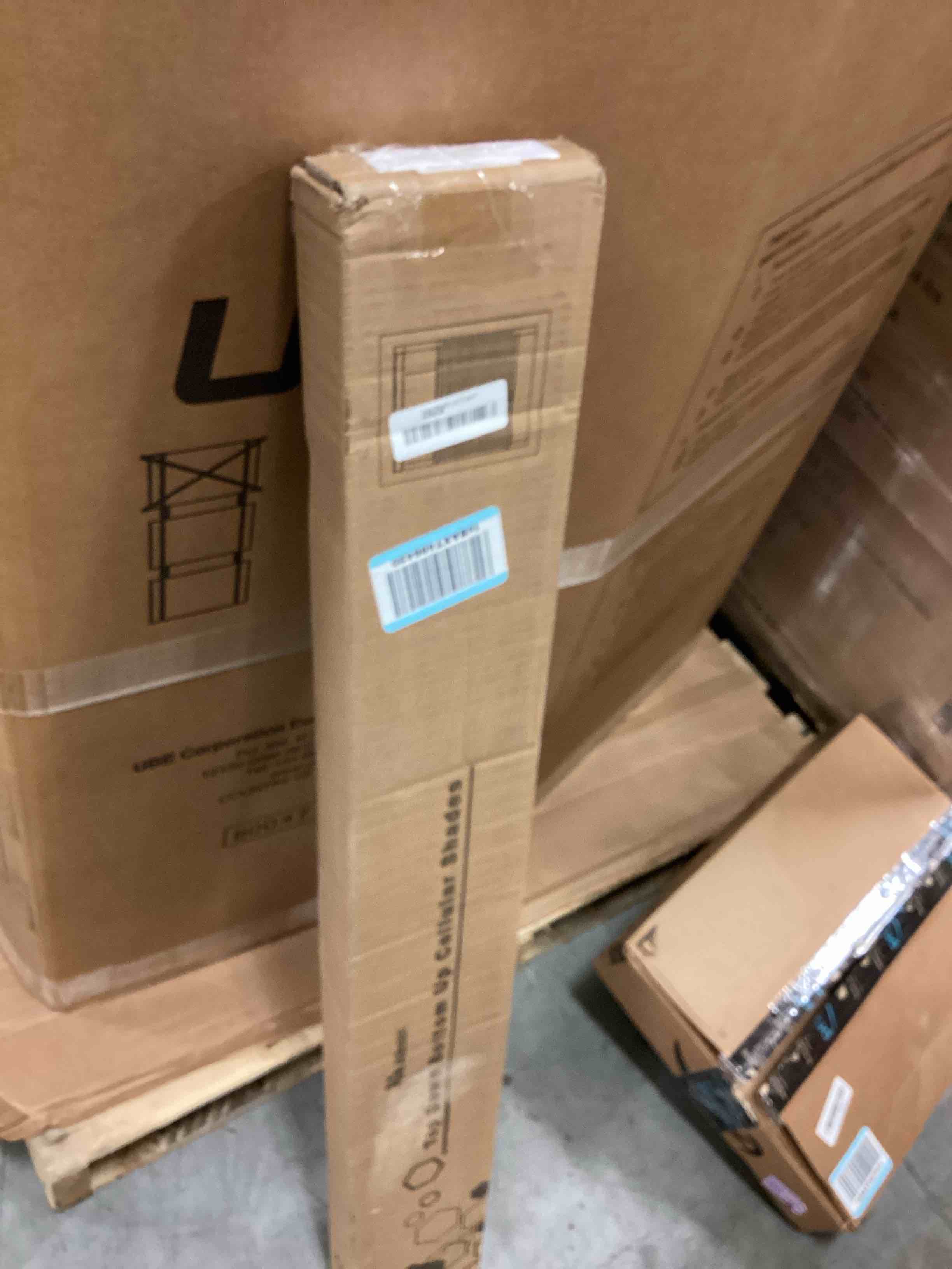 https://s3.amazonaws.com/lotting-images-prod/bidfta/TEA1651795_1754680730334.jpeg