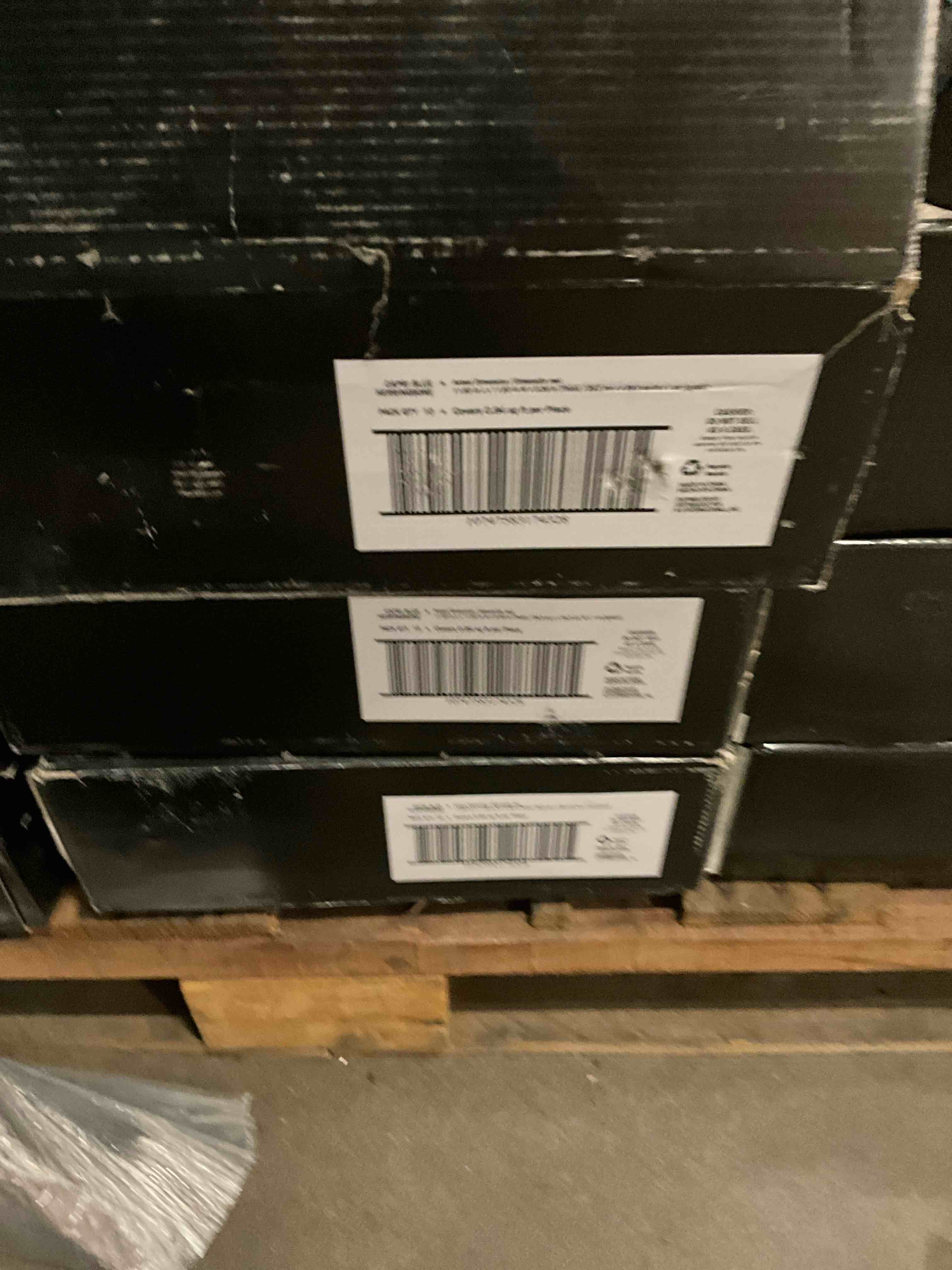 https://s3.amazonaws.com/lotting-images-prod/bidfta/TEA1651806_1755876680004.jpeg