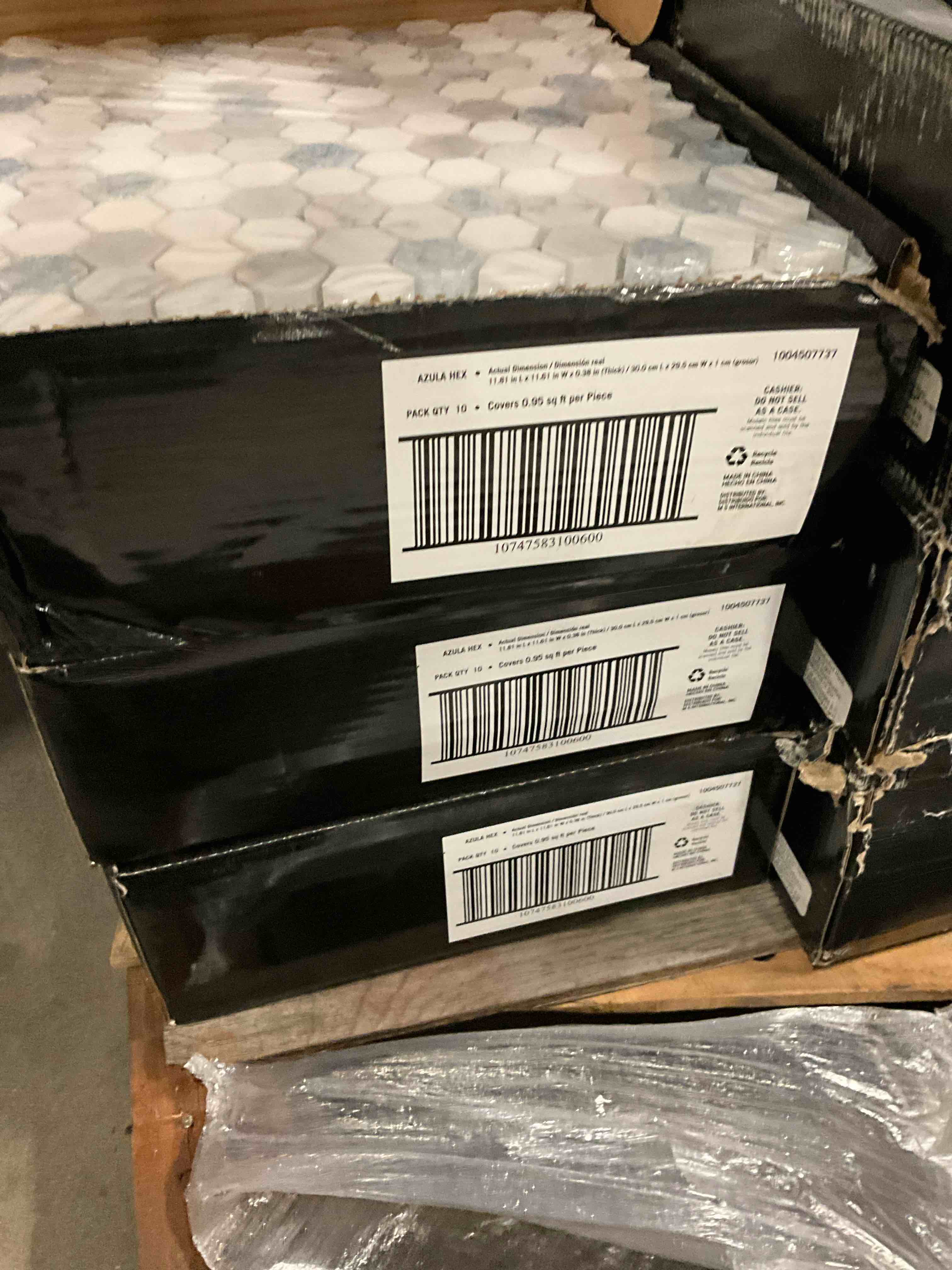 https://s3.amazonaws.com/lotting-images-prod/bidfta/TEA1651807_1755874765157.jpeg