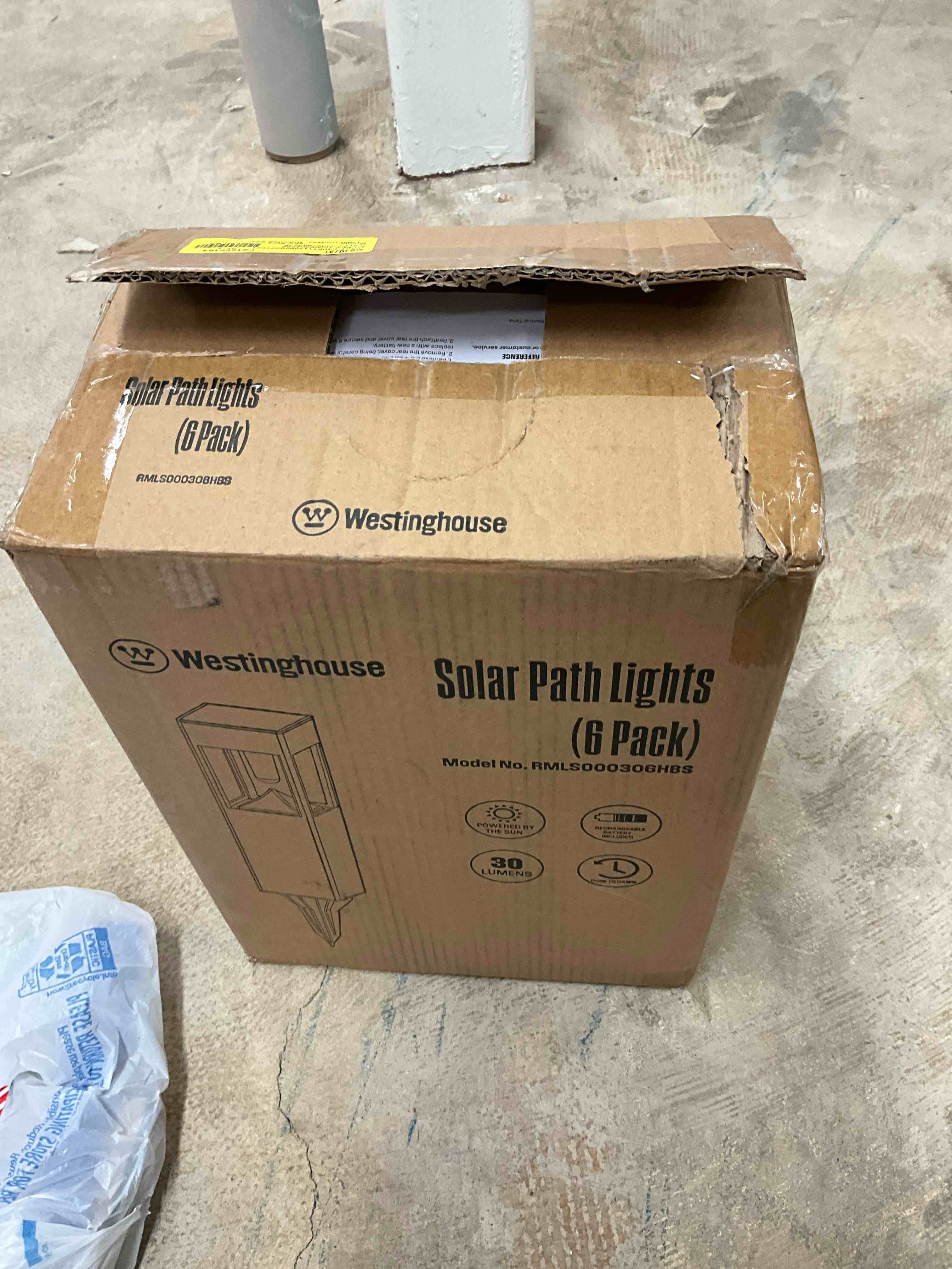 https://s3.amazonaws.com/lotting-images-prod/bidfta/TEA1651861_1757013905343.jpeg