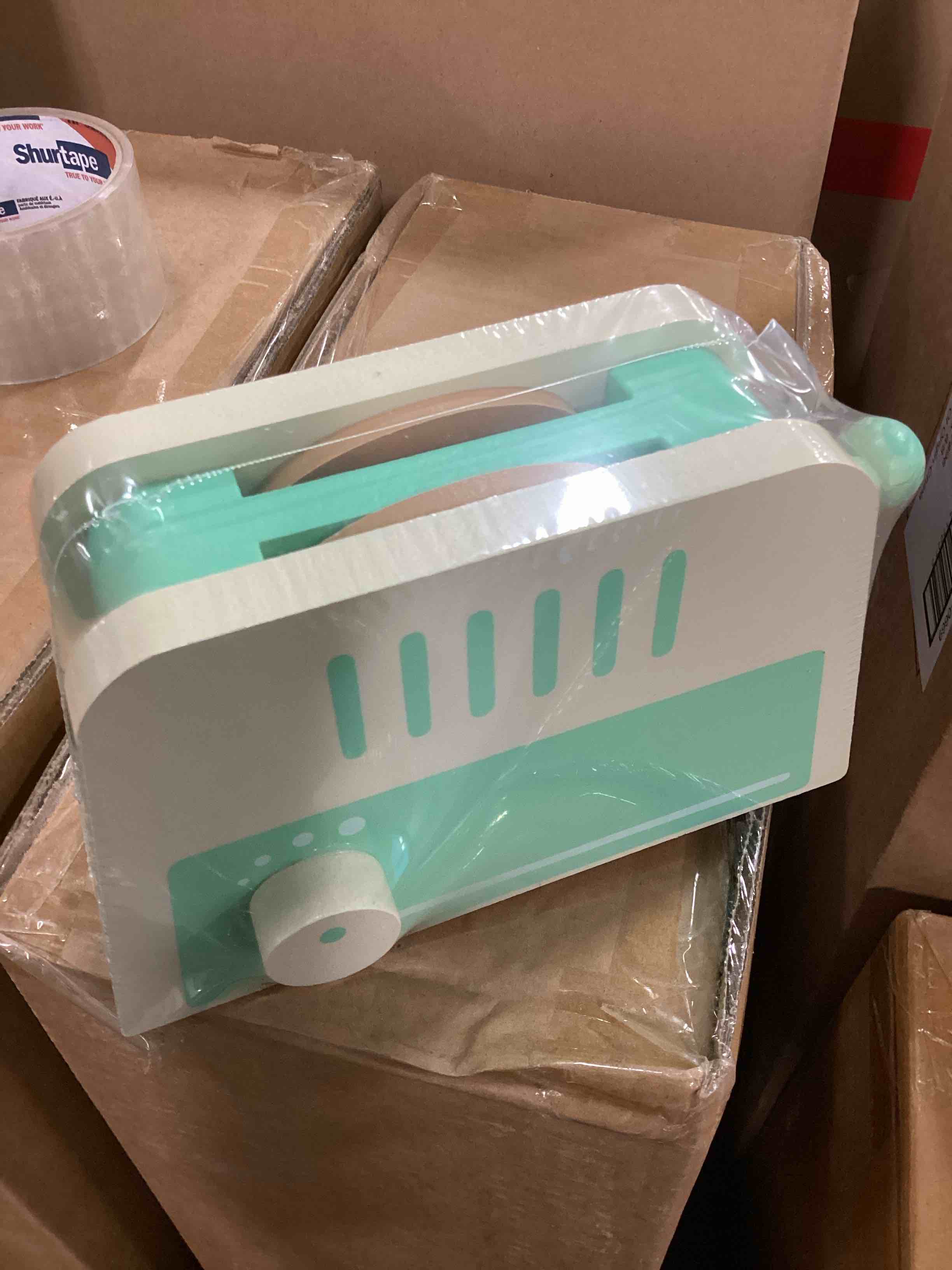 https://s3.amazonaws.com/lotting-images-prod/bidfta/TEA1654279_1751572112730.jpeg