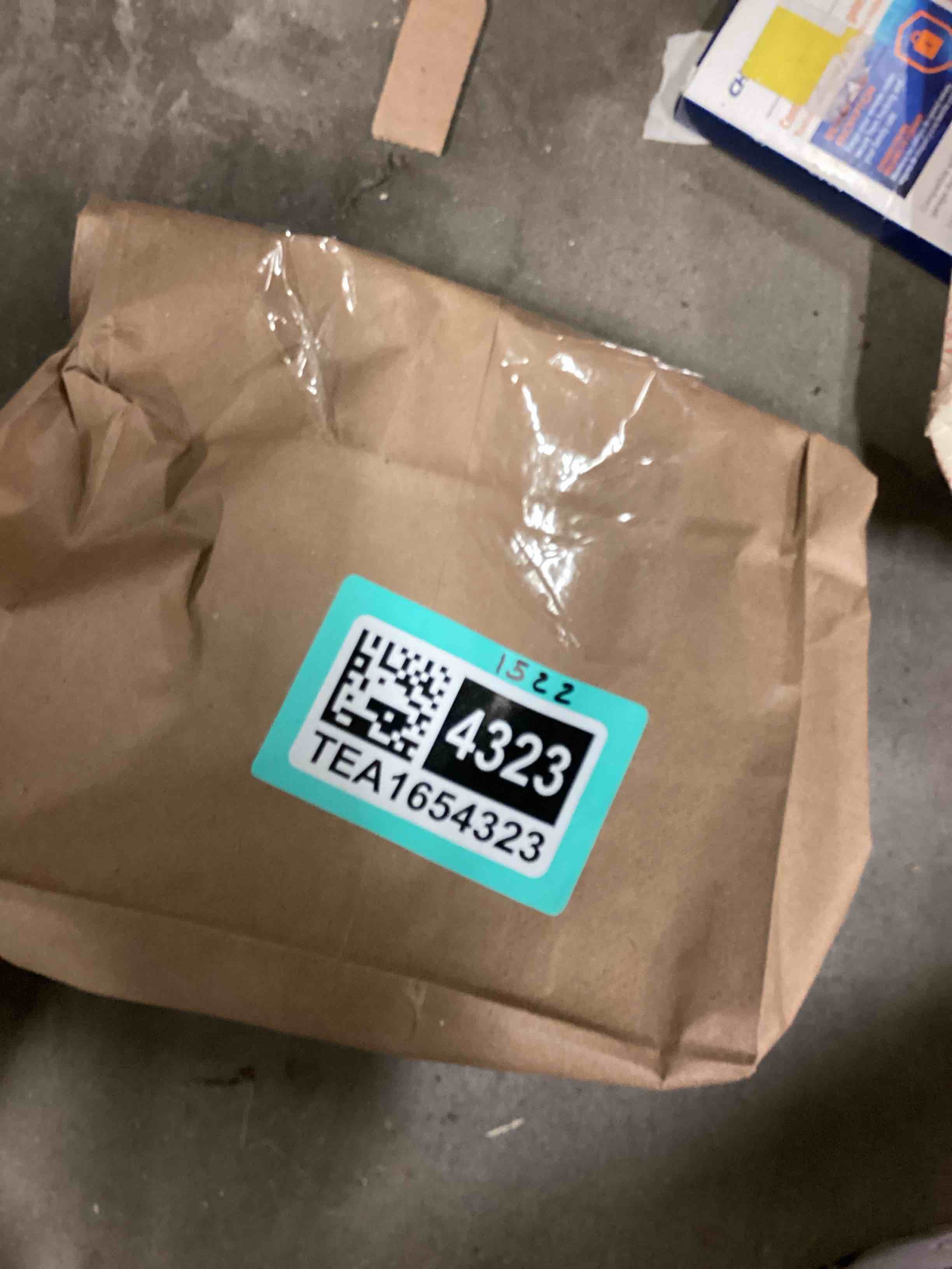 https://s3.amazonaws.com/lotting-images-prod/bidfta/TEA1654323_1751643974053.jpeg