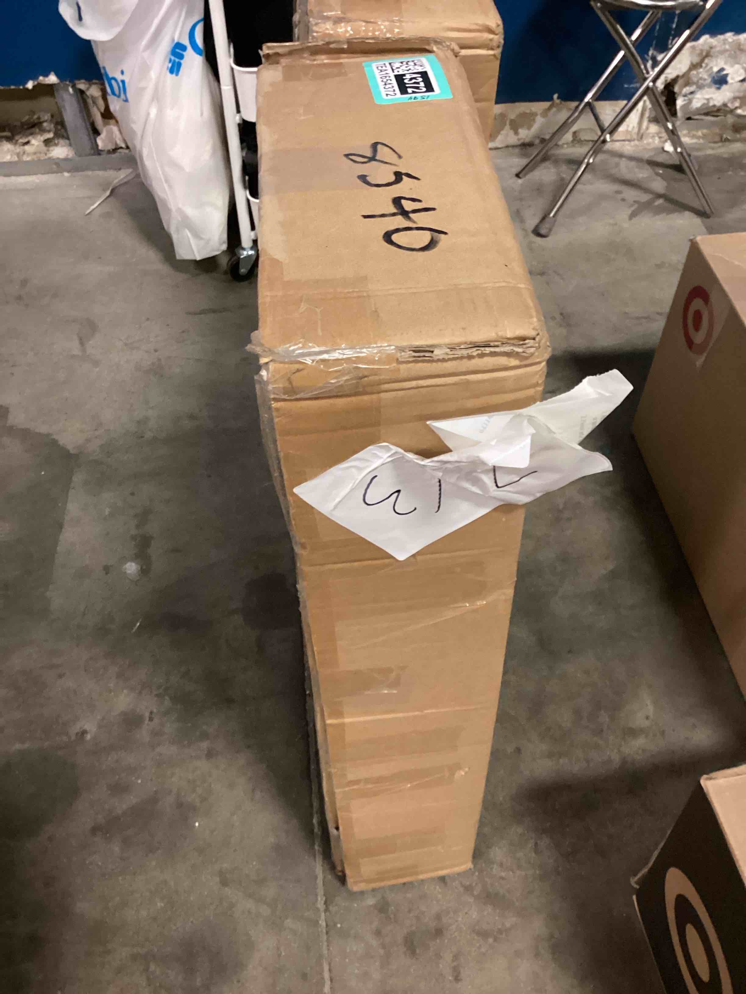 https://s3.amazonaws.com/lotting-images-prod/bidfta/TEA1654372_1752583602699.jpeg