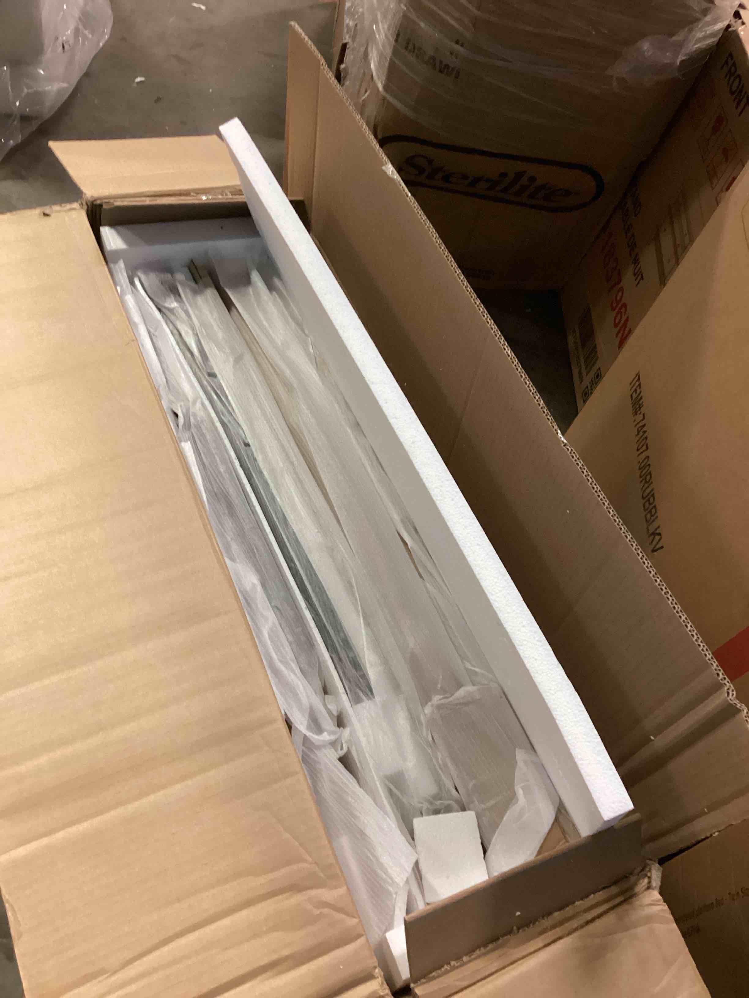 https://s3.amazonaws.com/lotting-images-prod/bidfta/TEA1654376_1752595791232.jpeg