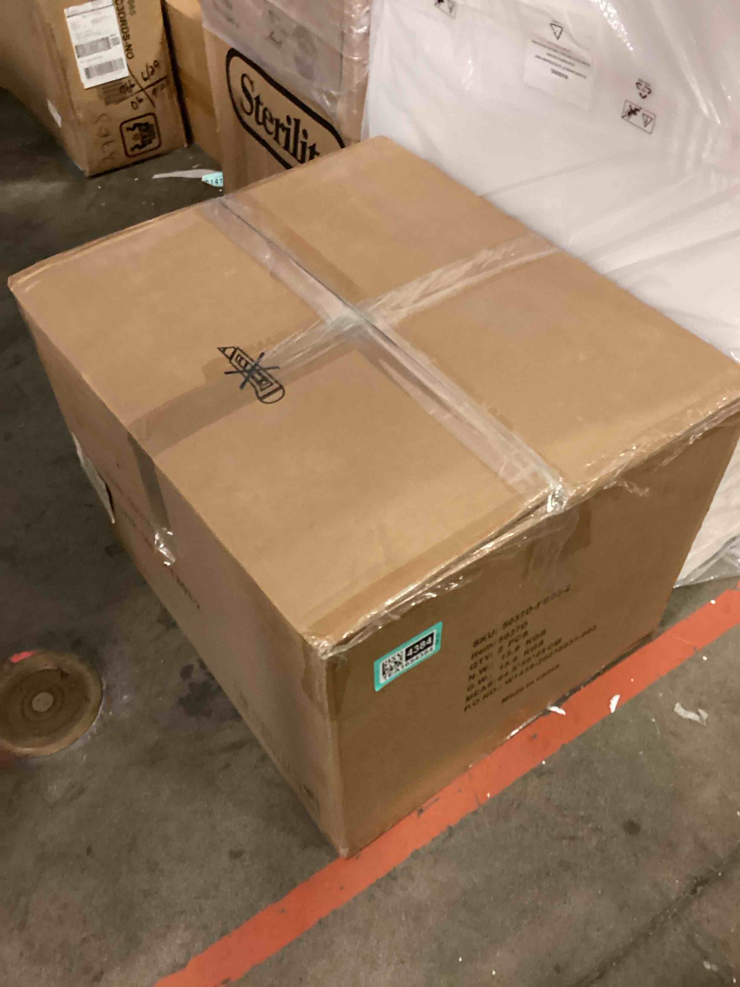 https://s3.amazonaws.com/lotting-images-prod/bidfta/TEA1654384_1752596403722.jpeg