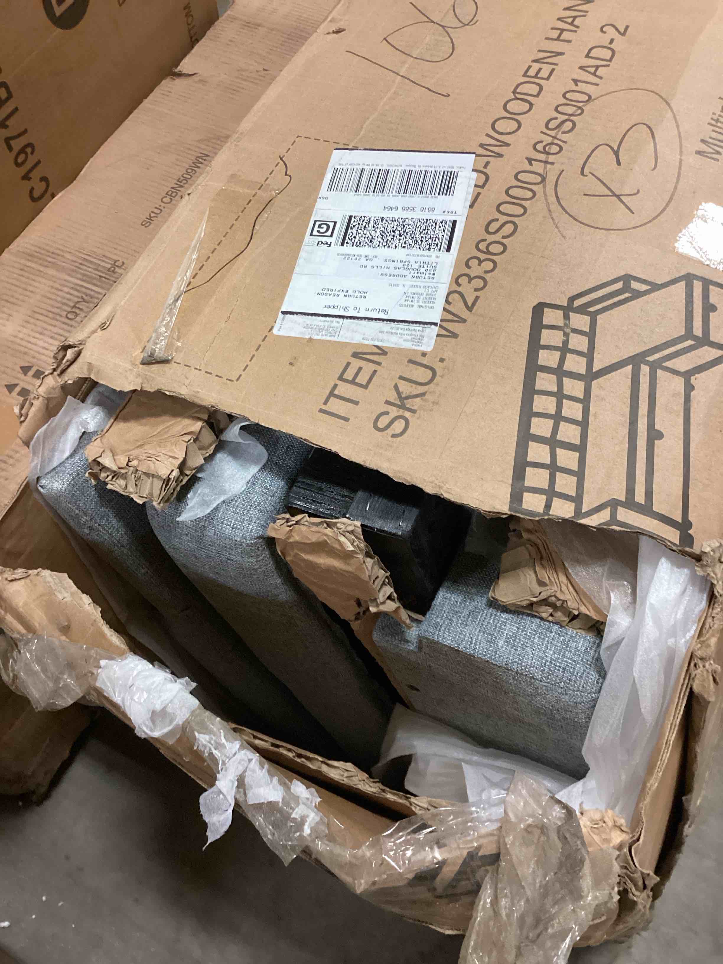 https://s3.amazonaws.com/lotting-images-prod/bidfta/TEA1654464_1752679211685.jpeg