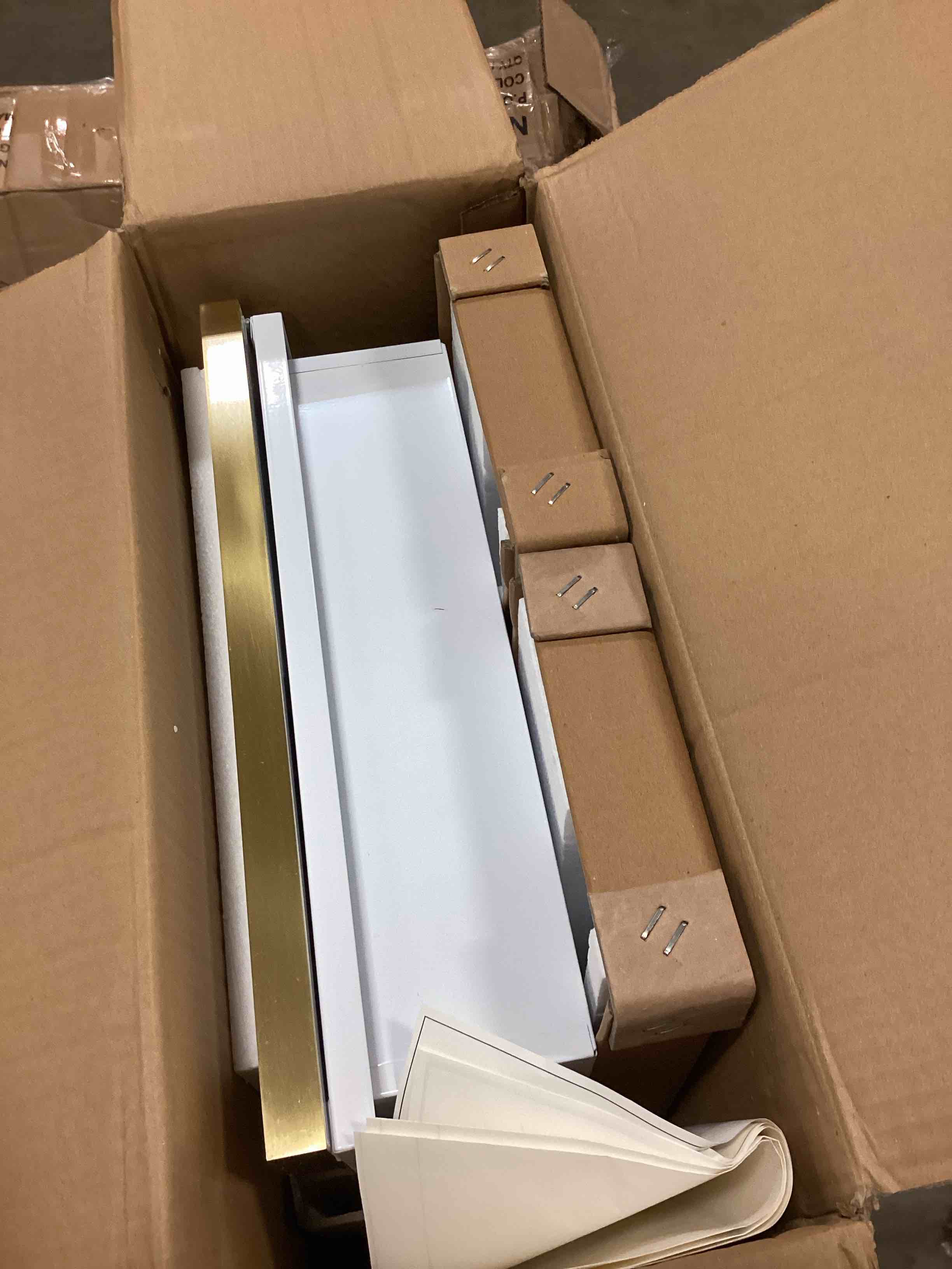 https://s3.amazonaws.com/lotting-images-prod/bidfta/TEA1654471_1752688613694.jpeg